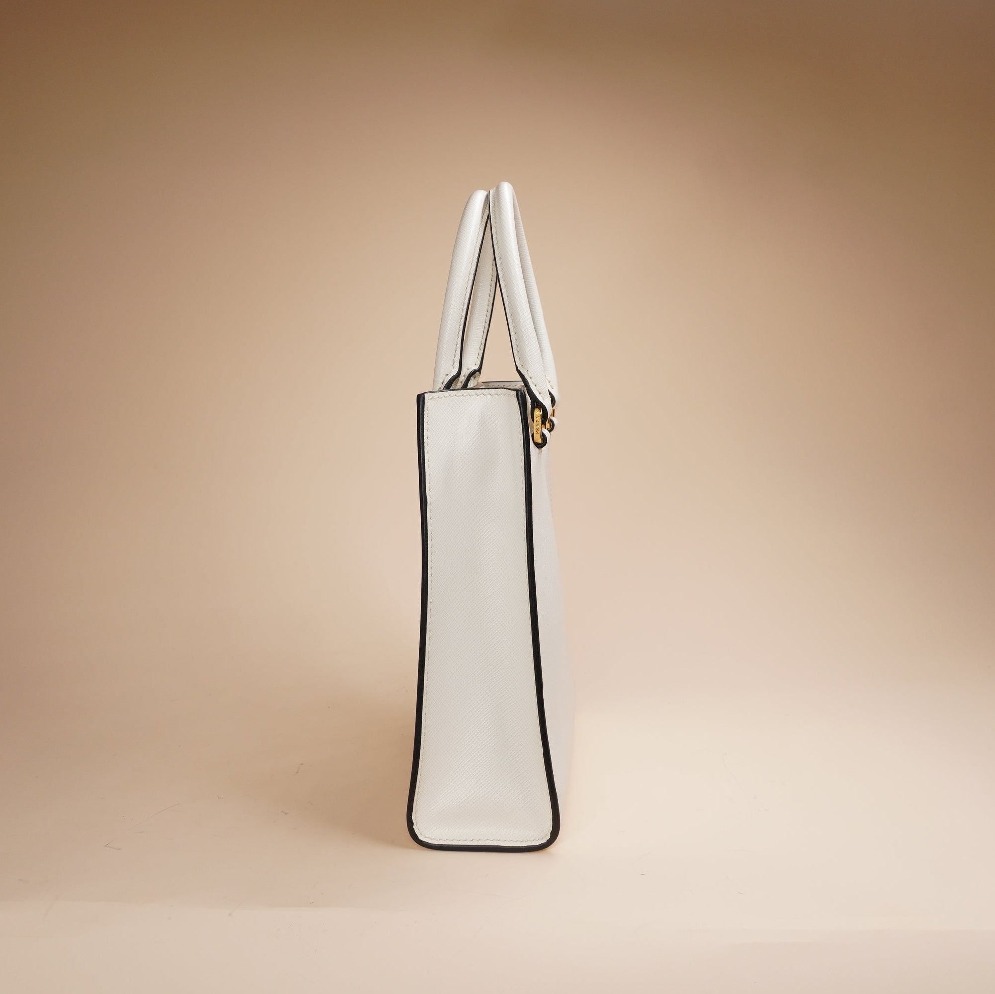 PRE-OWNED White Enameled Metal Triangle Tote Small Crossbody Bag