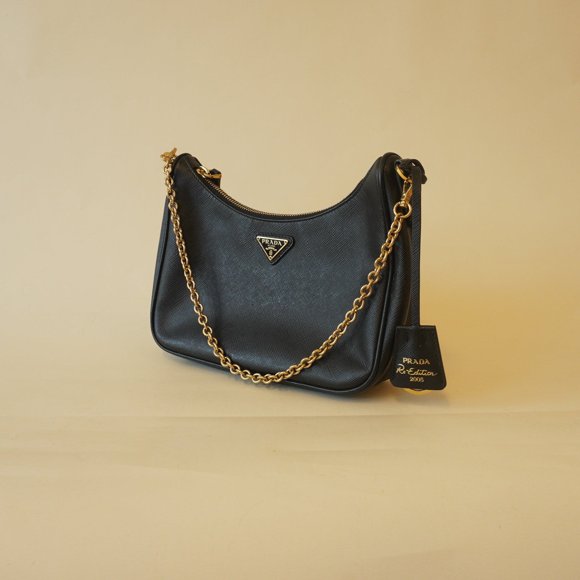 PRE-OWNED Saffiano Lux Re-Edition 2005 Shoulder Bag