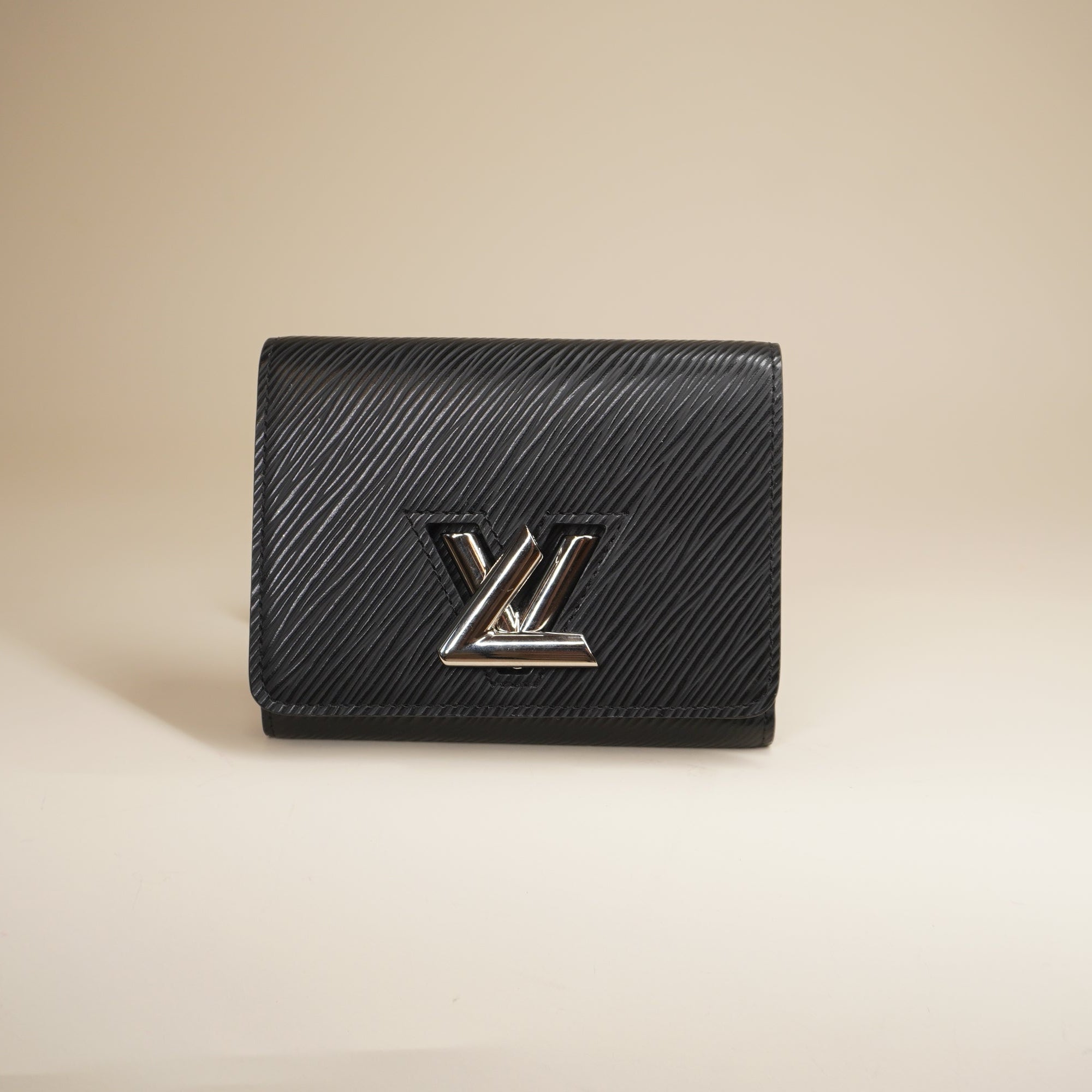 PRE-OWNED LV Twist Black Calfskin Short Wallet