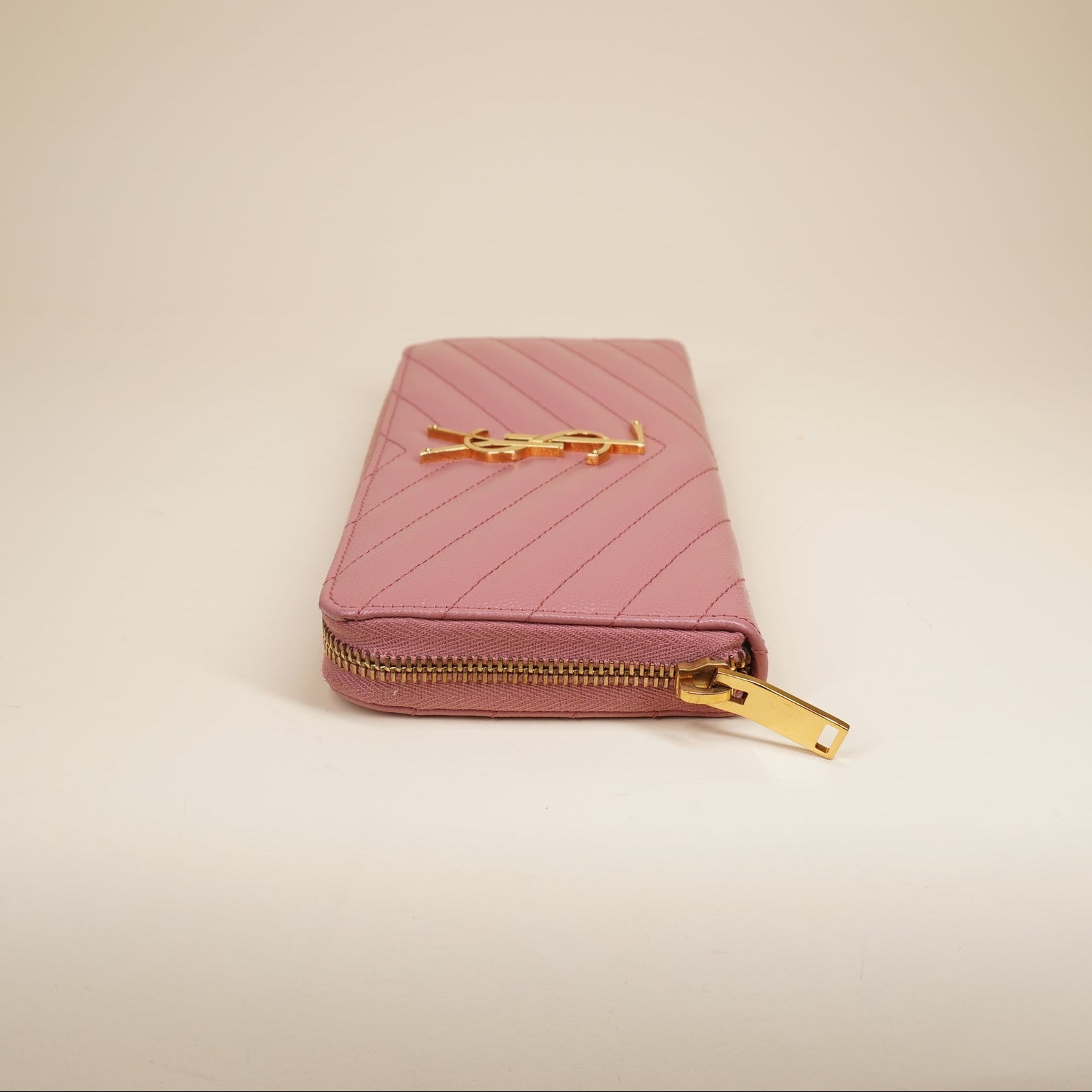 PRE-OWNED YSL Grain De Poudre Matelasse Chevron Monogram Zip Around Wallet 