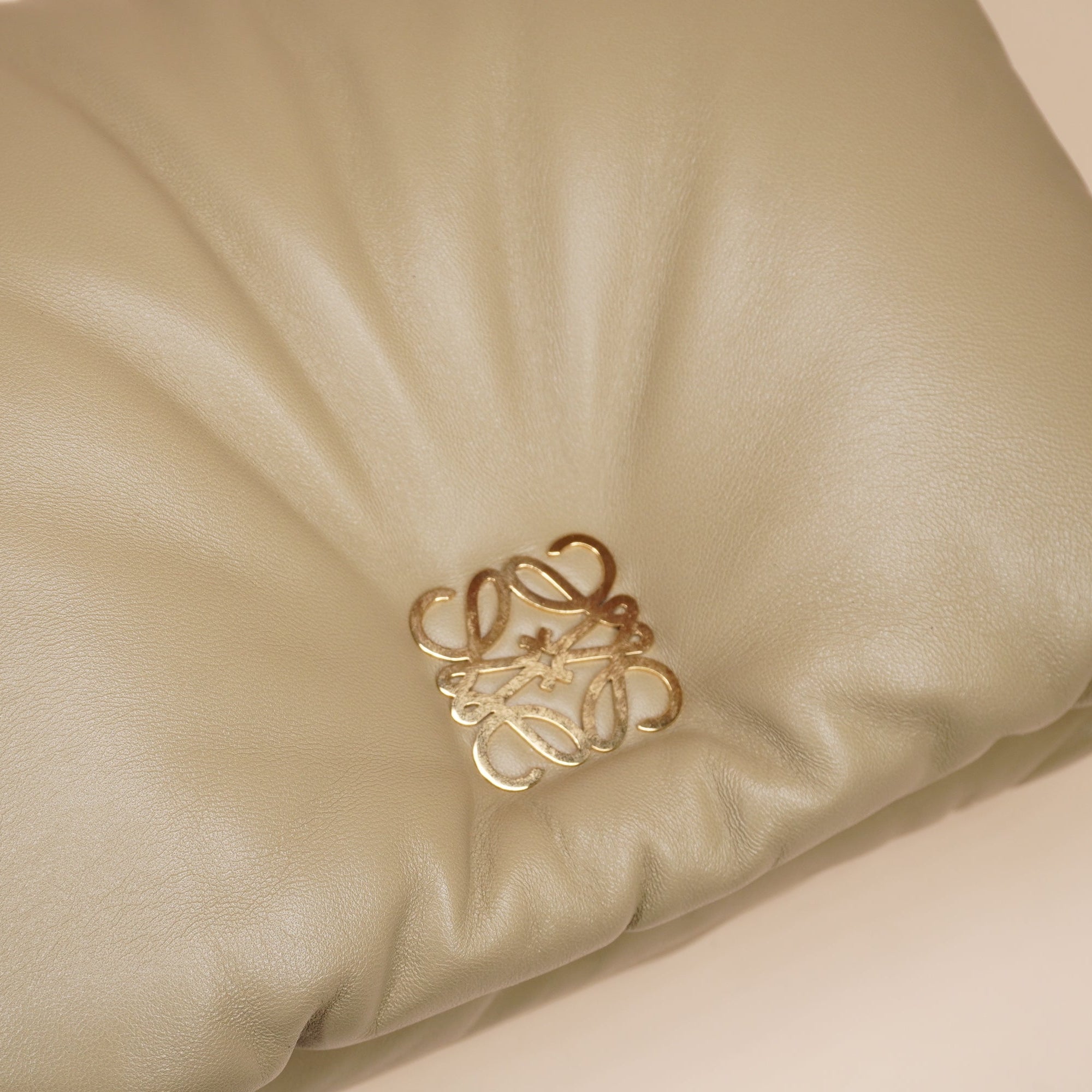 PRE-OWNED Green Goya Puffer Bag Leather Medium Shoulder Bag