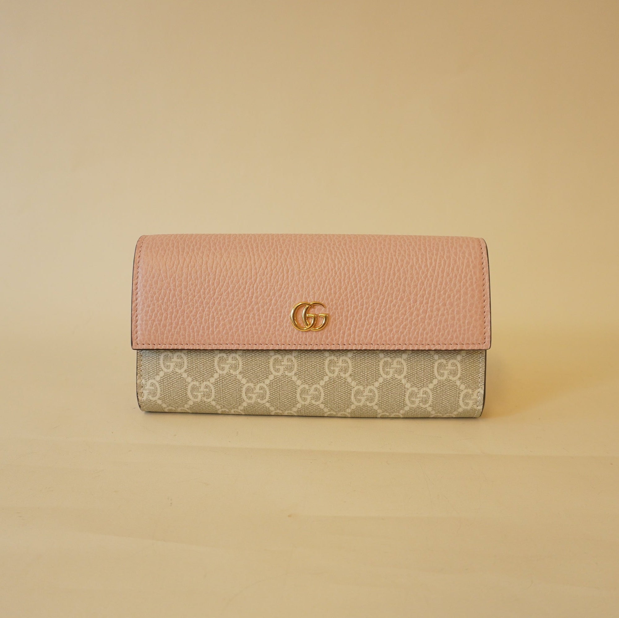 PRE-OWNED GG Pink Bicolor Continental Wallet on a Chain Crossbody Bag