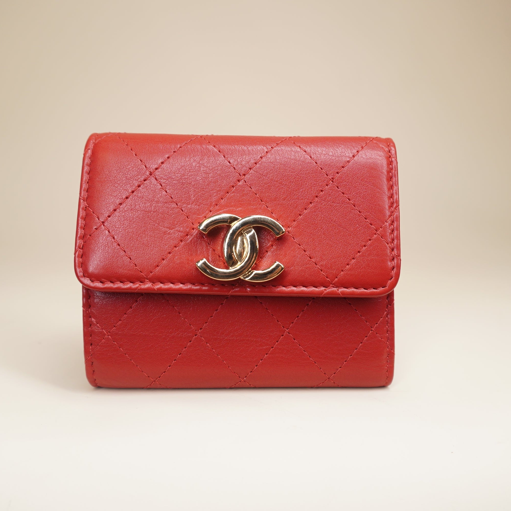 PRE-OWNED CC Trifold Wallet Stitched Calfskin Red Compact 