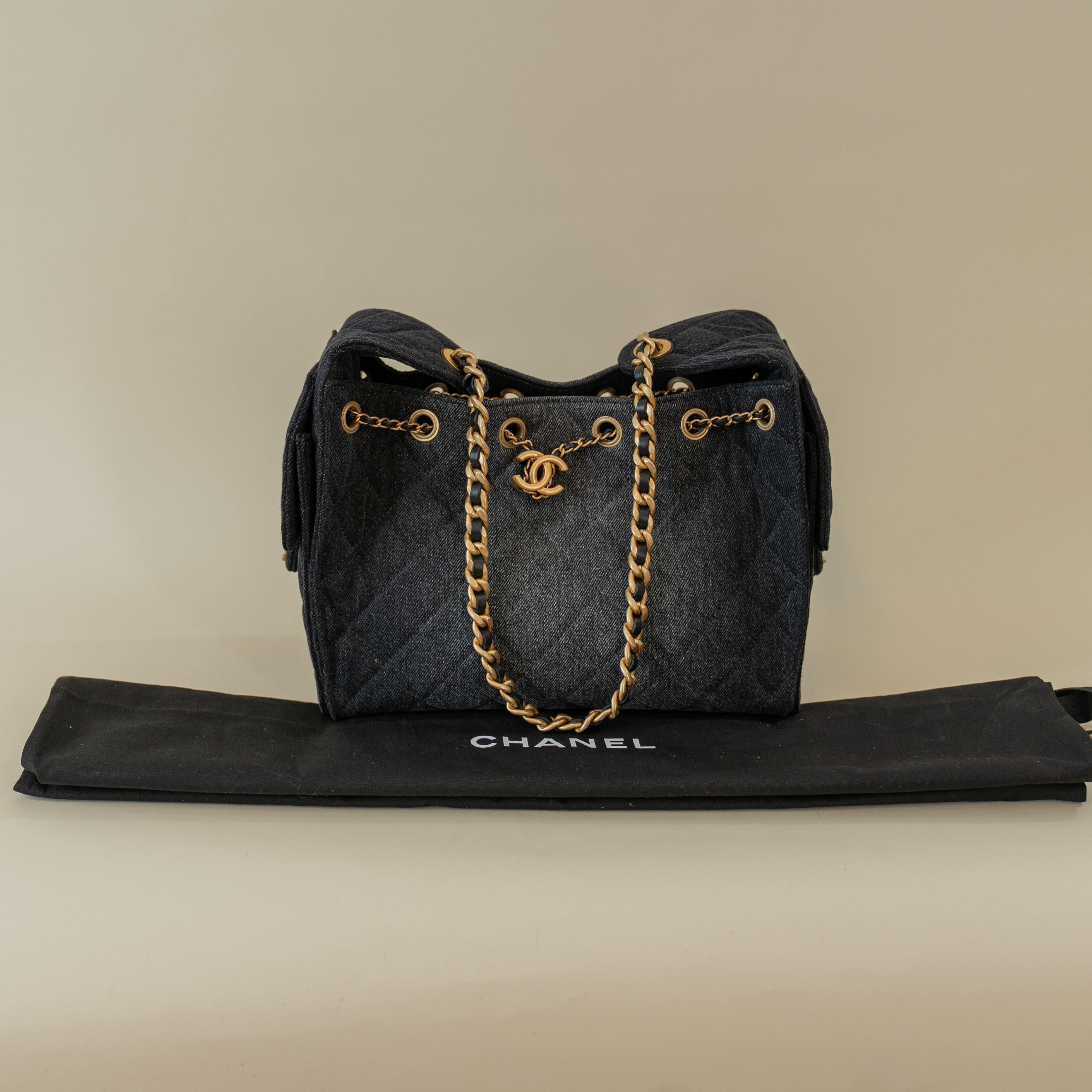 PRE-OWNED Denim Quilted Small Chanel 25 Handbag Black