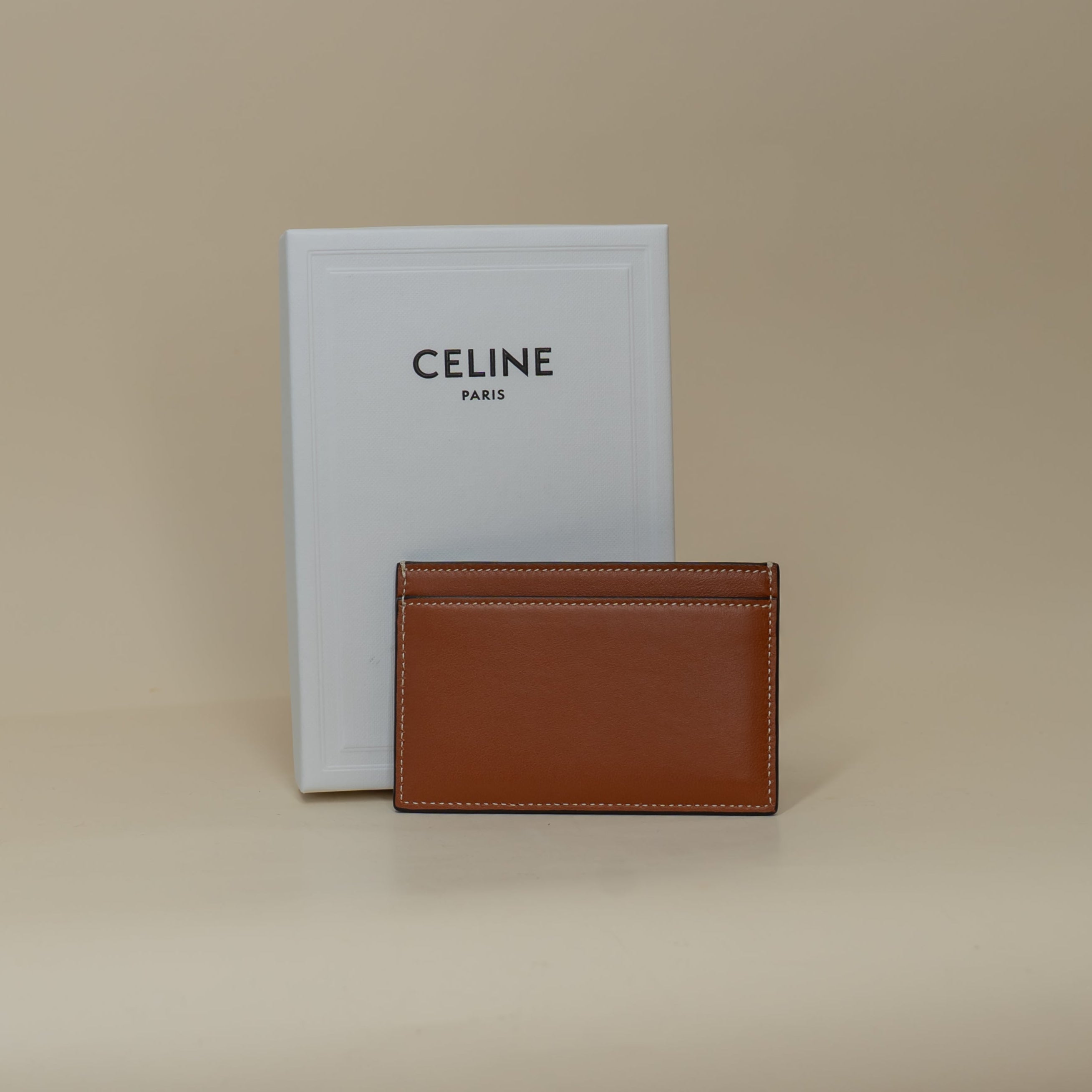 PRE-OWNED Smooth Calfskin Cuir Triomphe Card Holder Tan