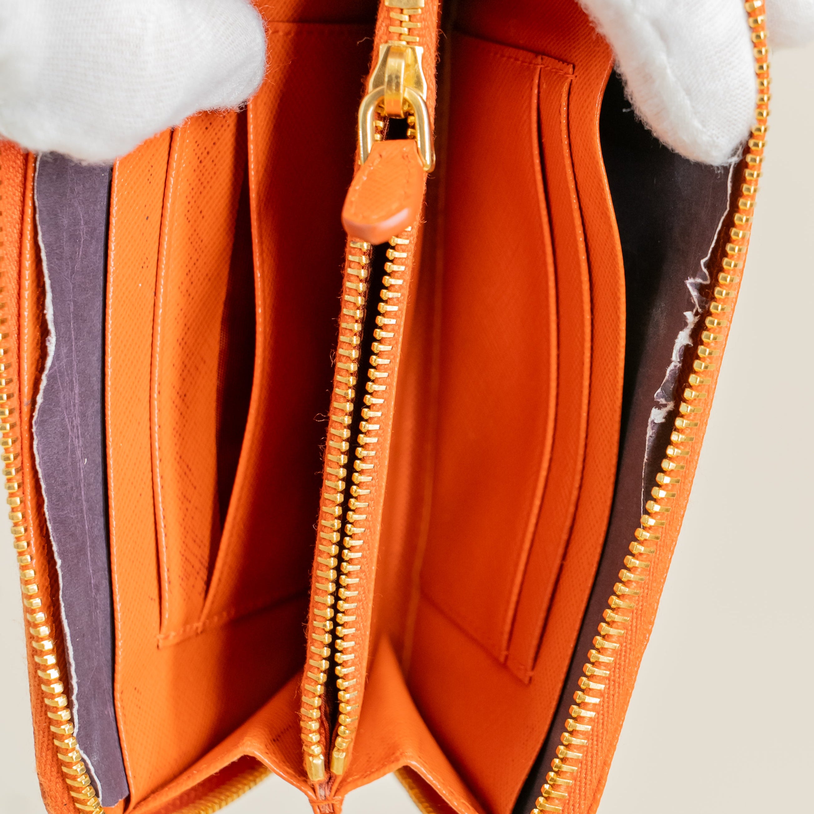 PRADA - Saffiano Short Wallet Orange