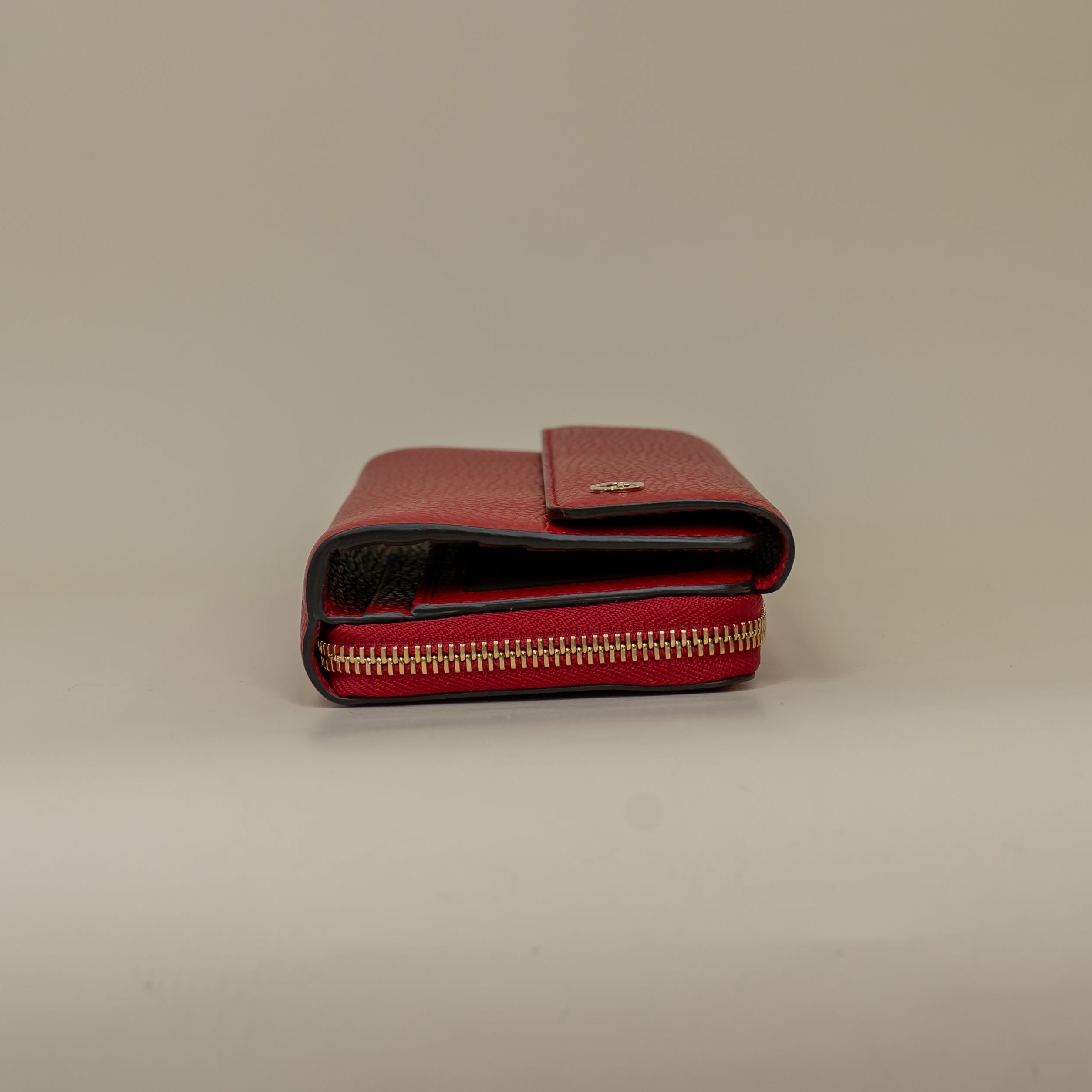 PRE-OWNED Calfskin Interlocking G French Wallet Red
