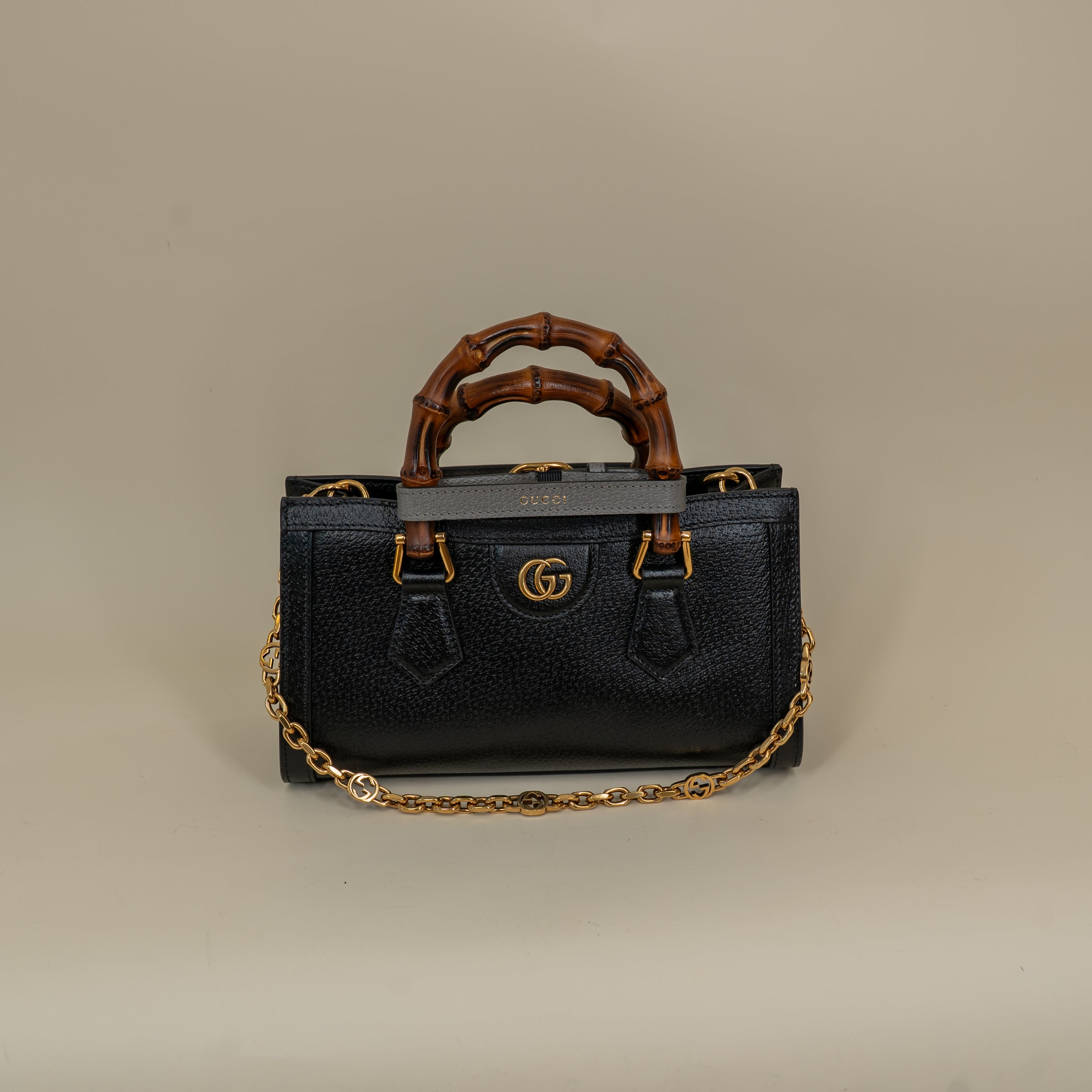 GUCCI - Black Leather Small Diana Shoulder Bag