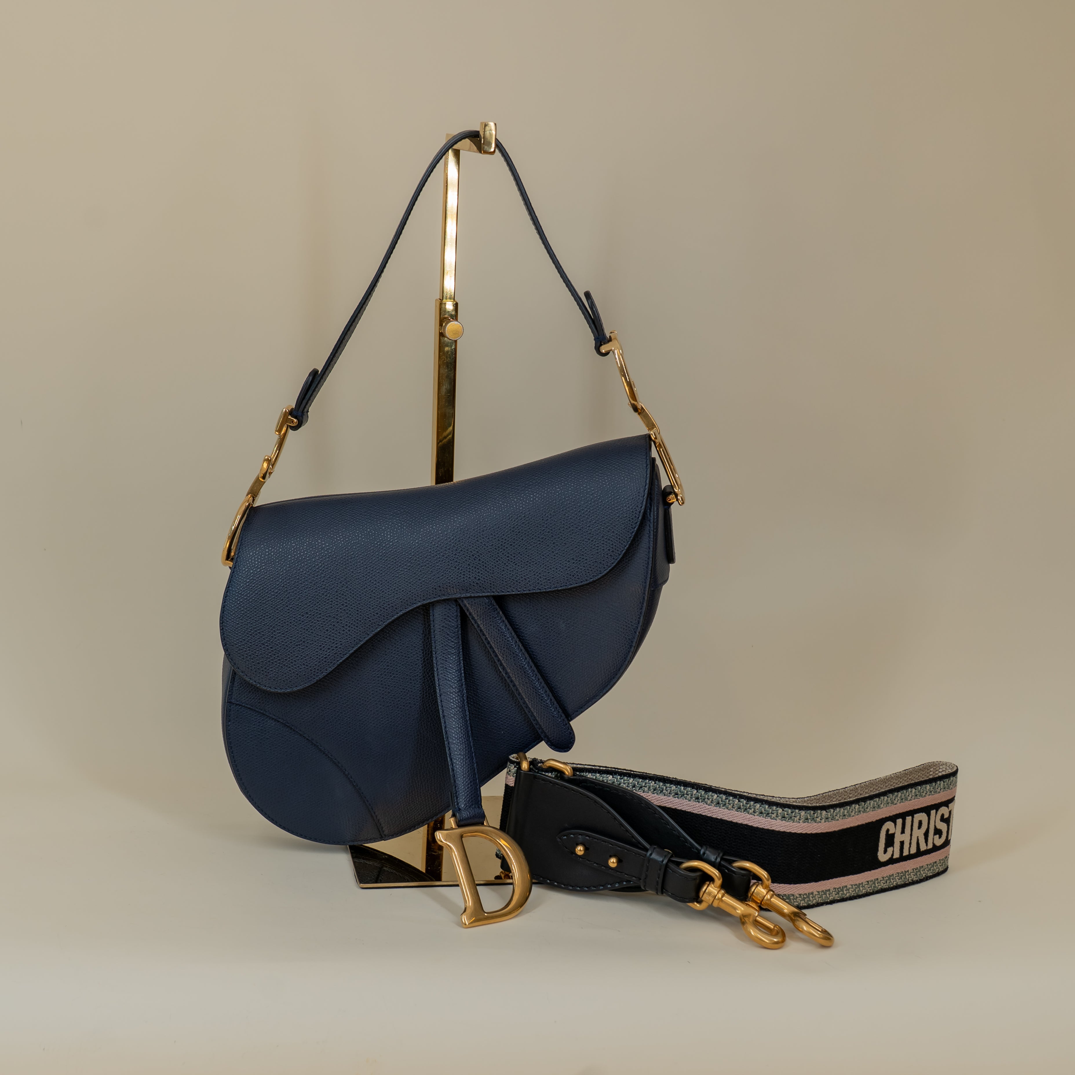 PRE-OWNED Saddle Medium Navy Leather Shoulder Bag
