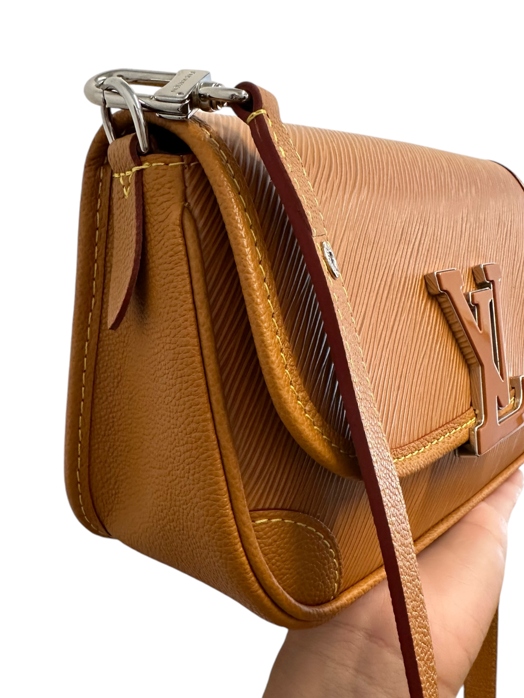 Louis Vuitton - Epi dorado y miel