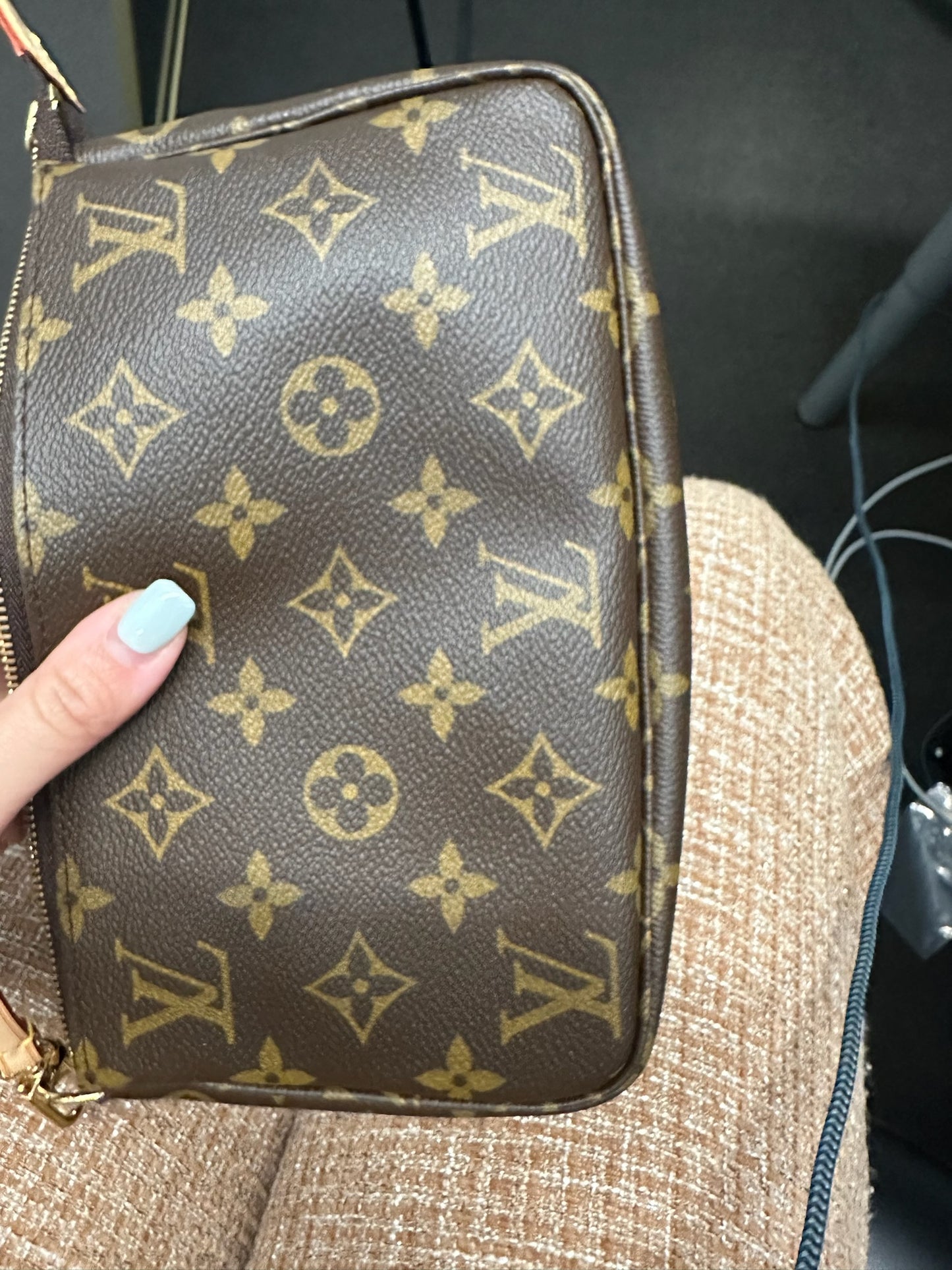 LOUIS VUITTON - Monogram Canvas Pochette