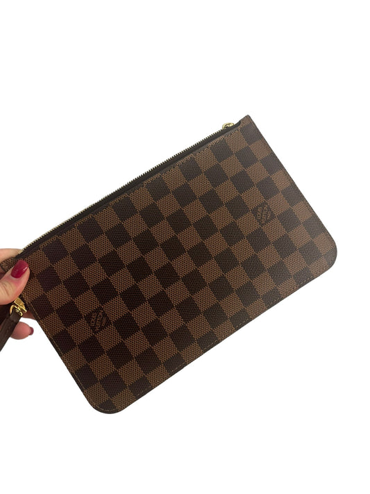 LOUIS VUITTON - Neverfull Damier Pouch