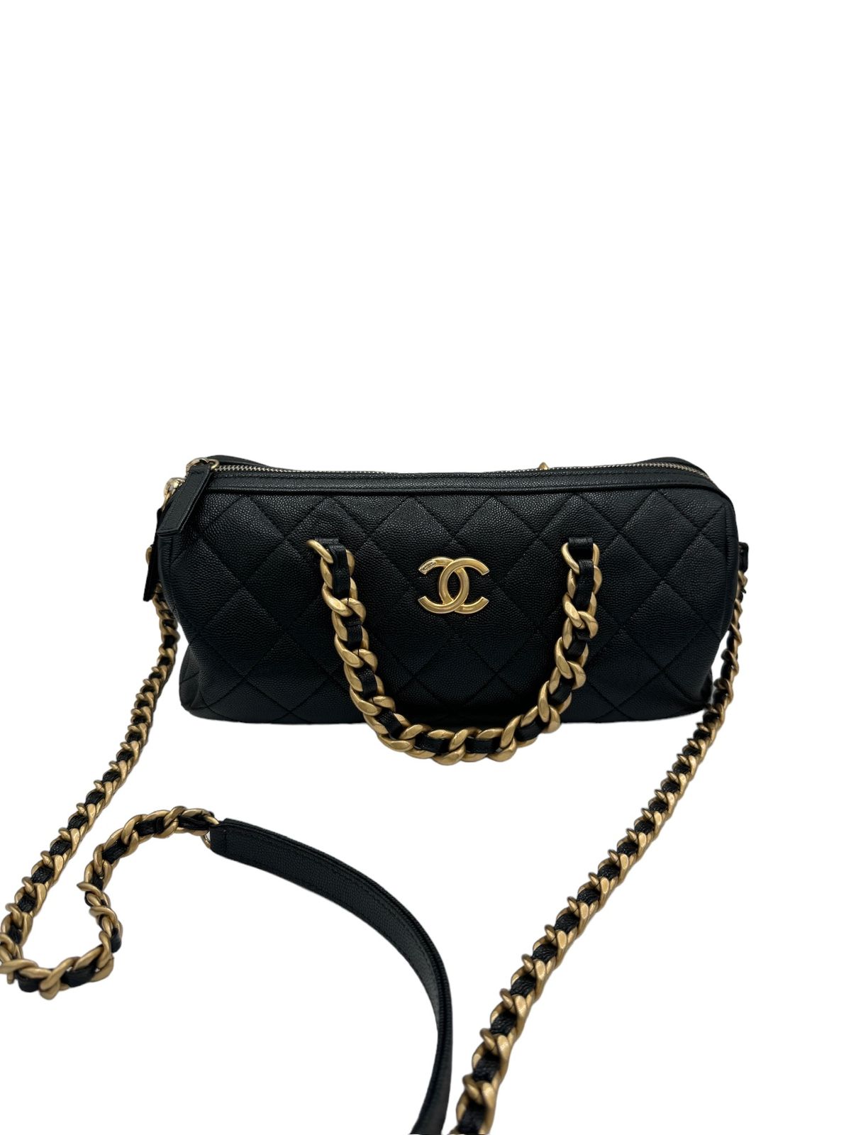 CHANEL - Bolso de hombro Matelasse Piel de caviar negra