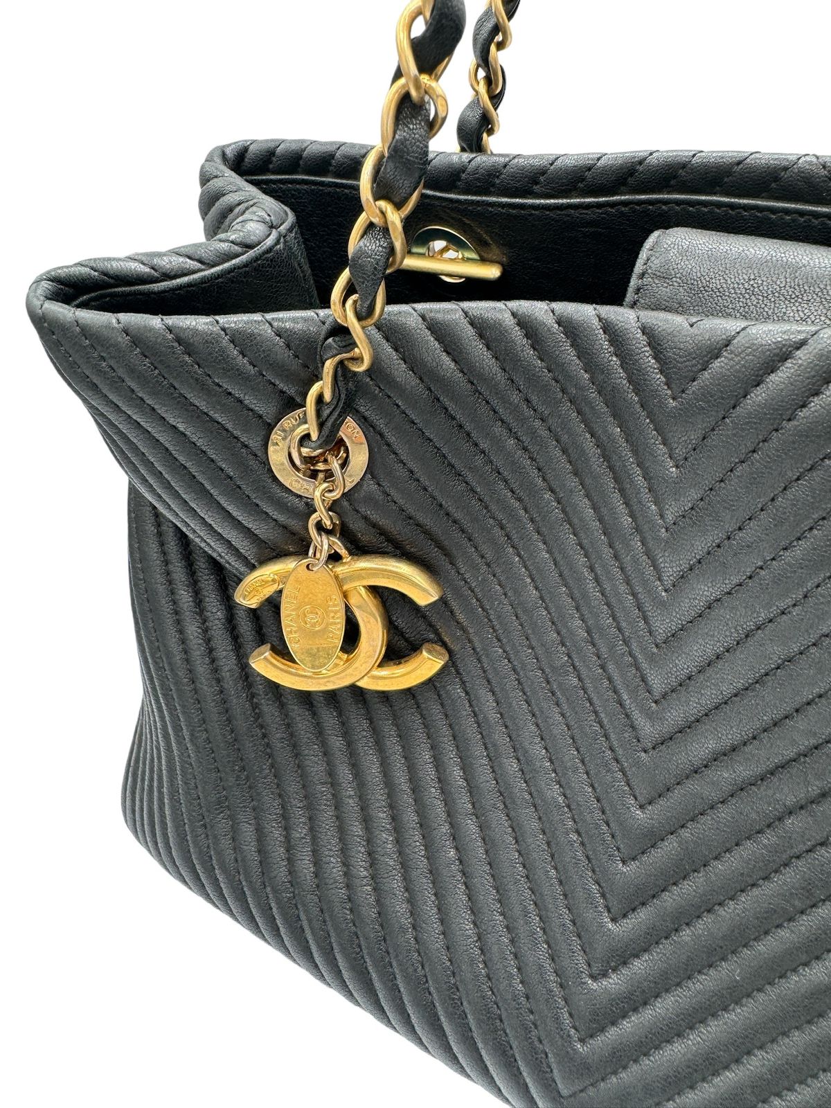 PRE-OWNED CC Medallion Charm Tote Chevron Wrinkled Lambskin