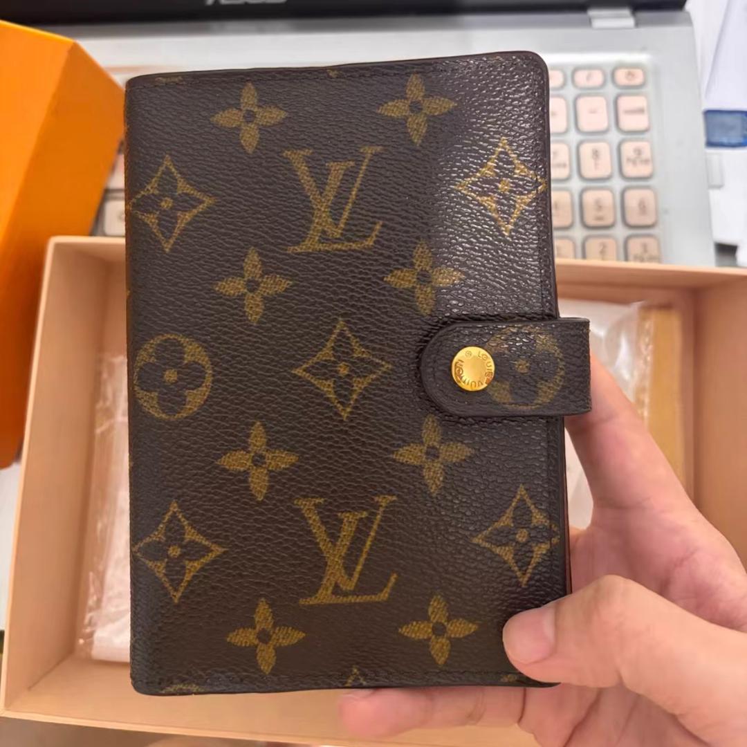 PRE-OWNED LV Monogram Agenda A7