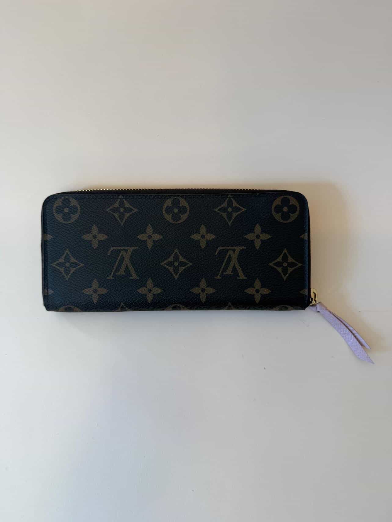 PREOWNED LV- Zippy Wallet Monogram Canvas