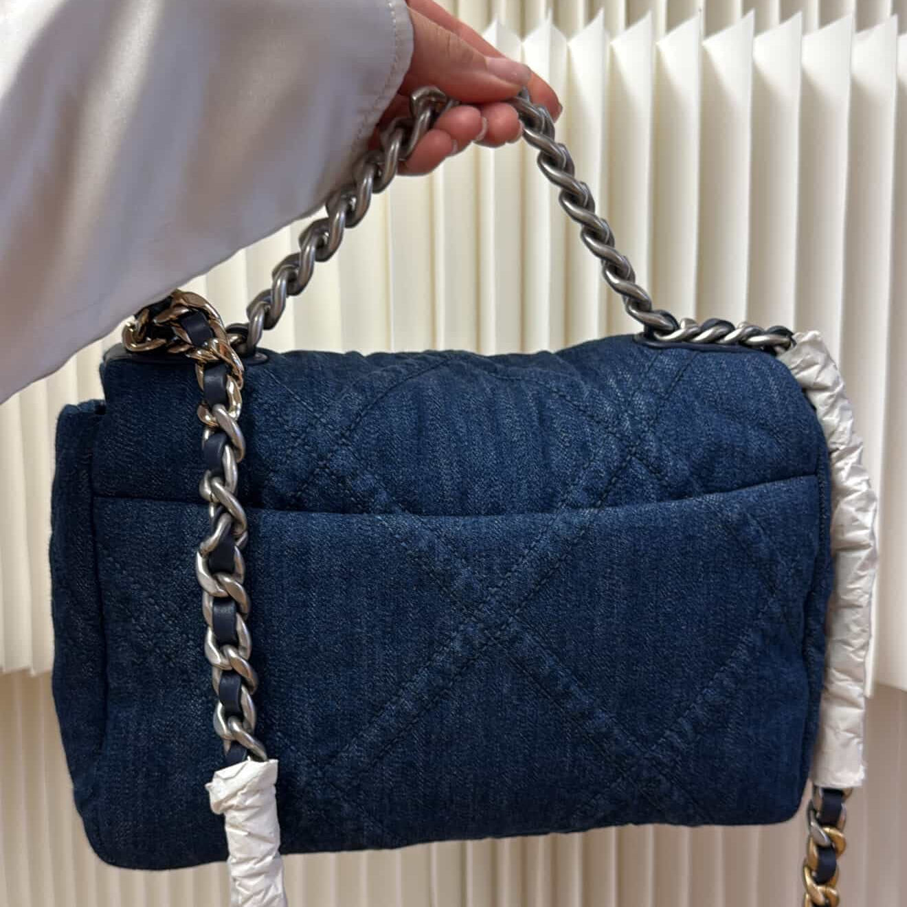 PRE-OWNED CC 19 Flap Bag Quilted Denim Small 