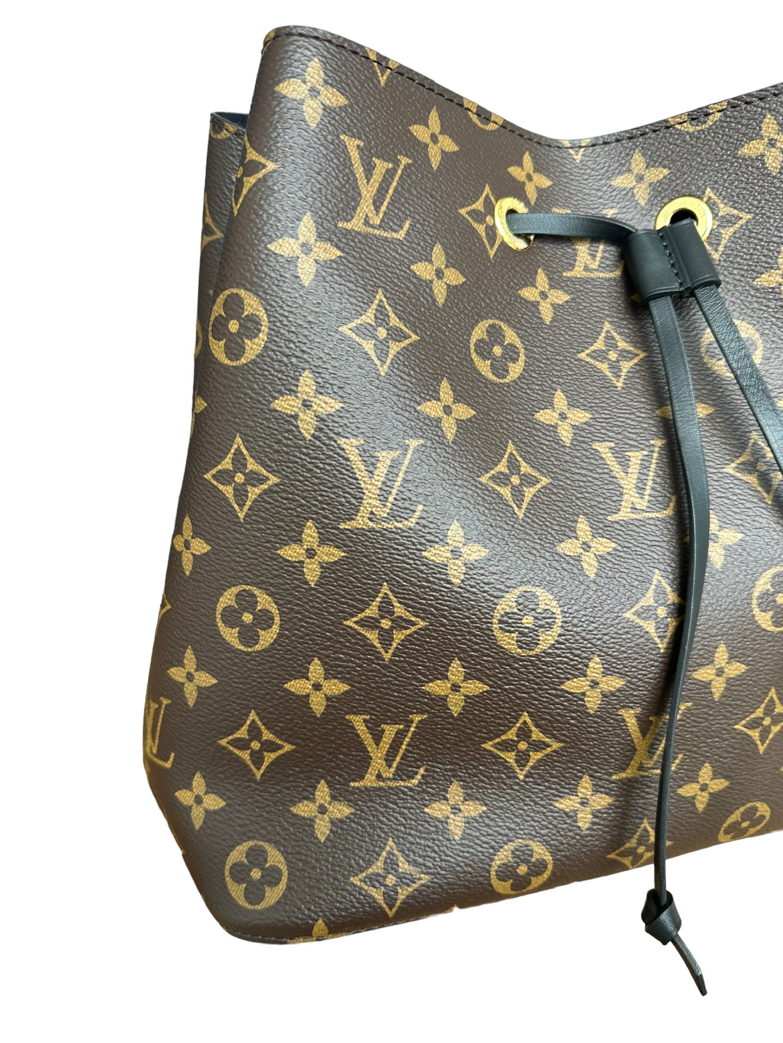 LOUIS VUITTON - Monograma negro Neo Noe