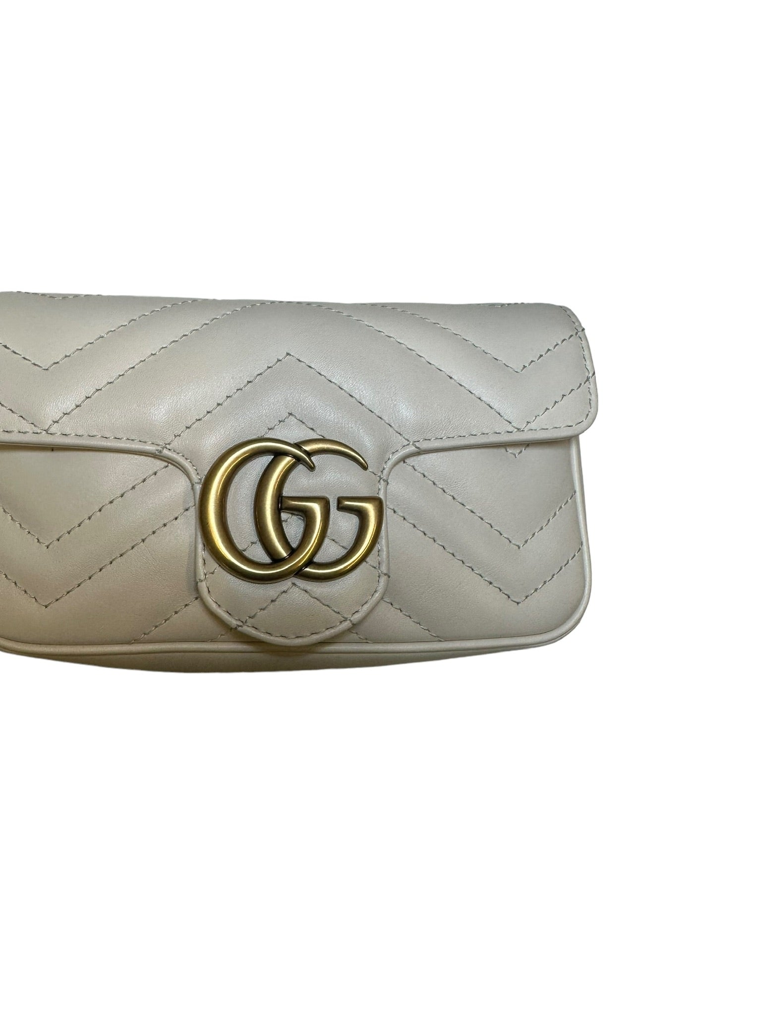 GUCCI - Bolso Super Mini Marmont de piel Matelasse blanca