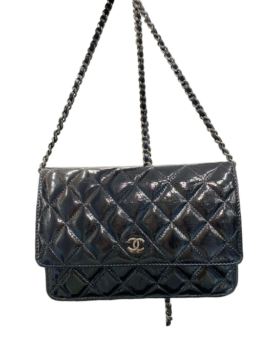 CHANEL - Cartera con cadena cruzada