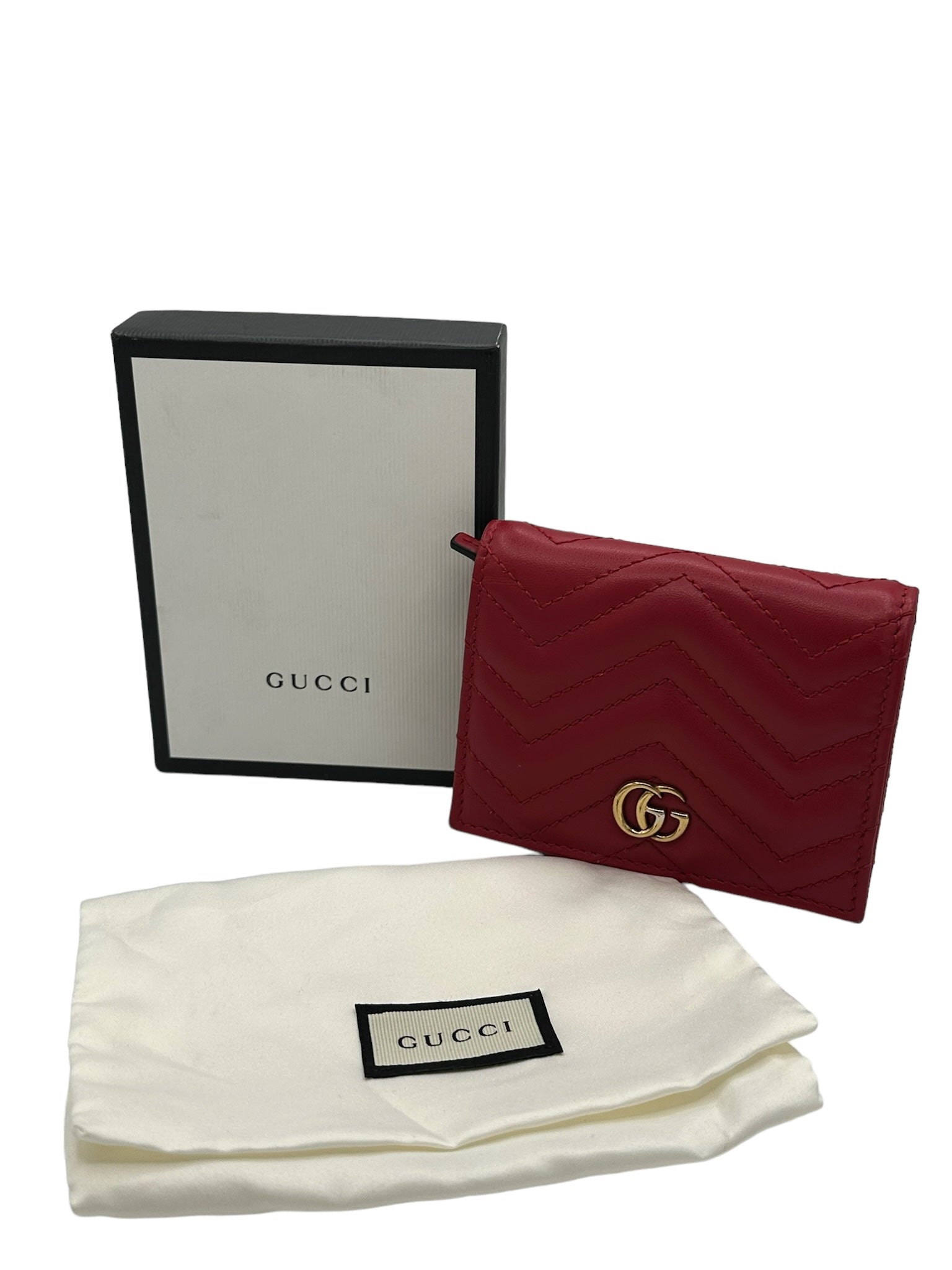 GUCCI - Cartera con tarjetero Marmont en color rojo