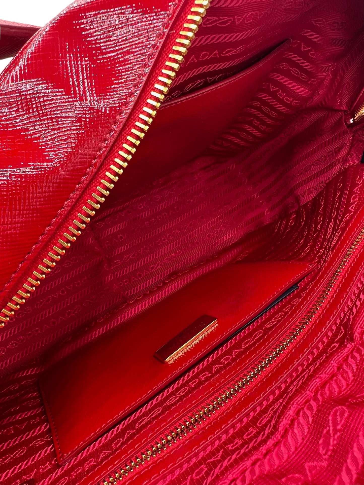 PRADA - Red Patent Leather Handbag