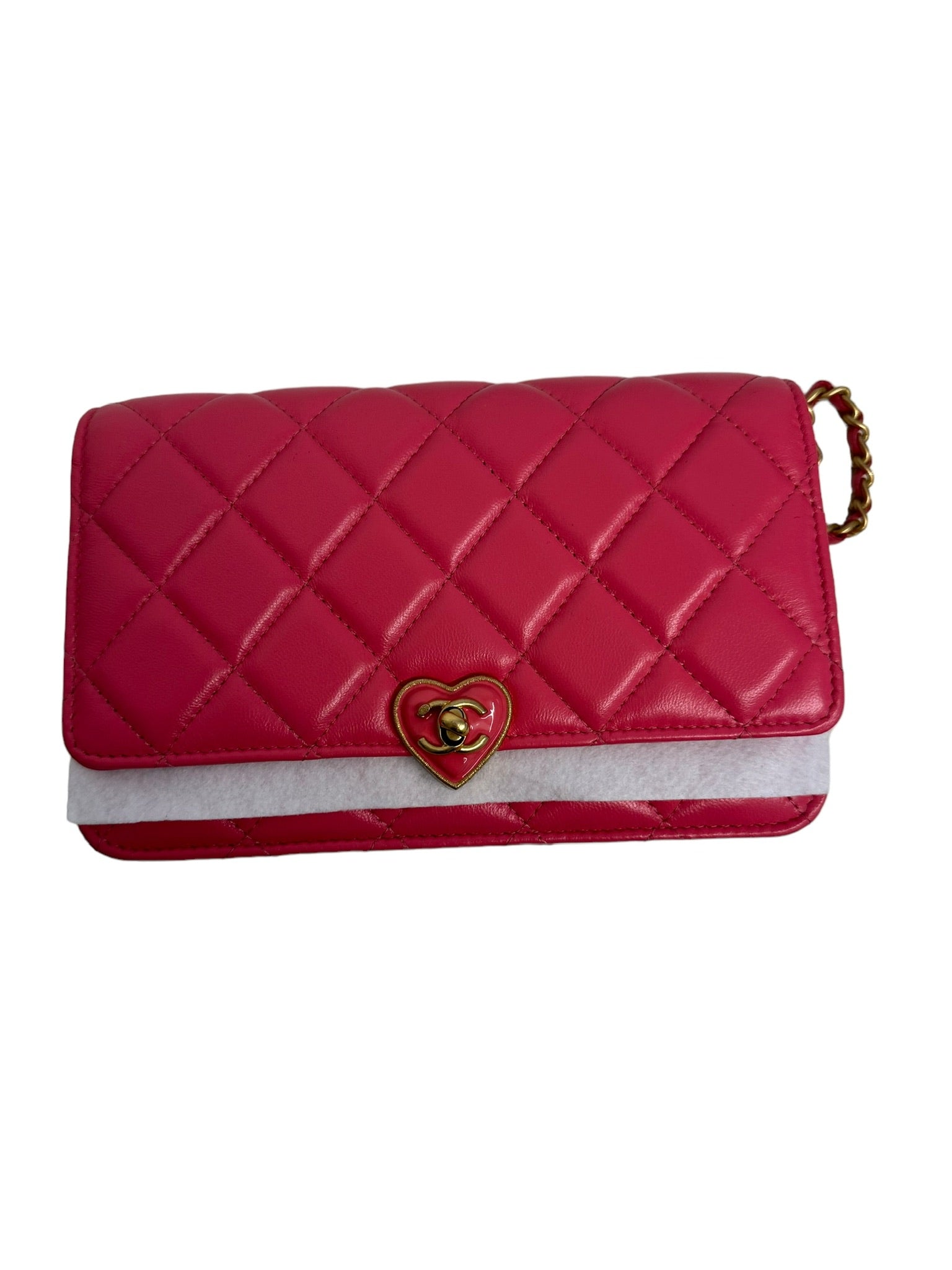 CHANEL - Cartera con cadena y corazón rosa