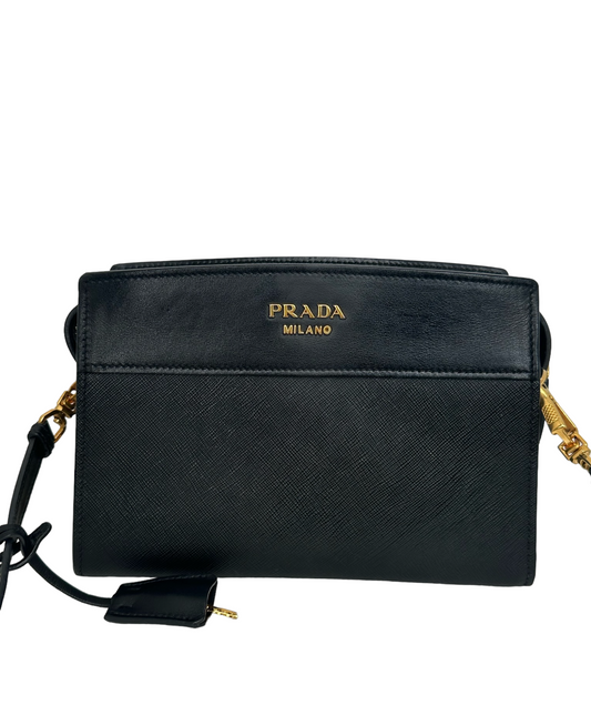 PRADA - Bolso bandolera Esplanade de piel saffiano negra