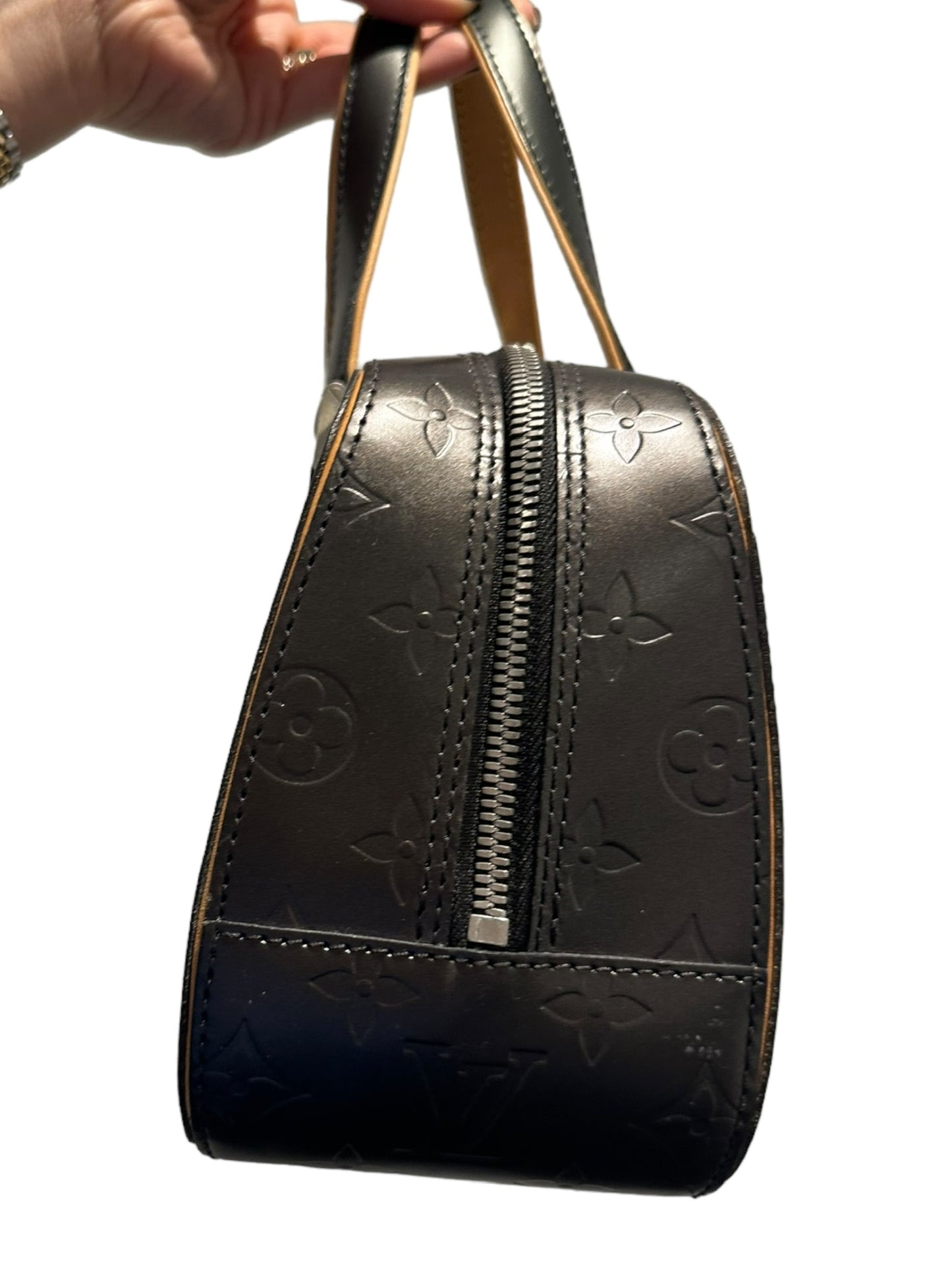 LOUIS VUITTON - Gray Monogram Mat Shelton