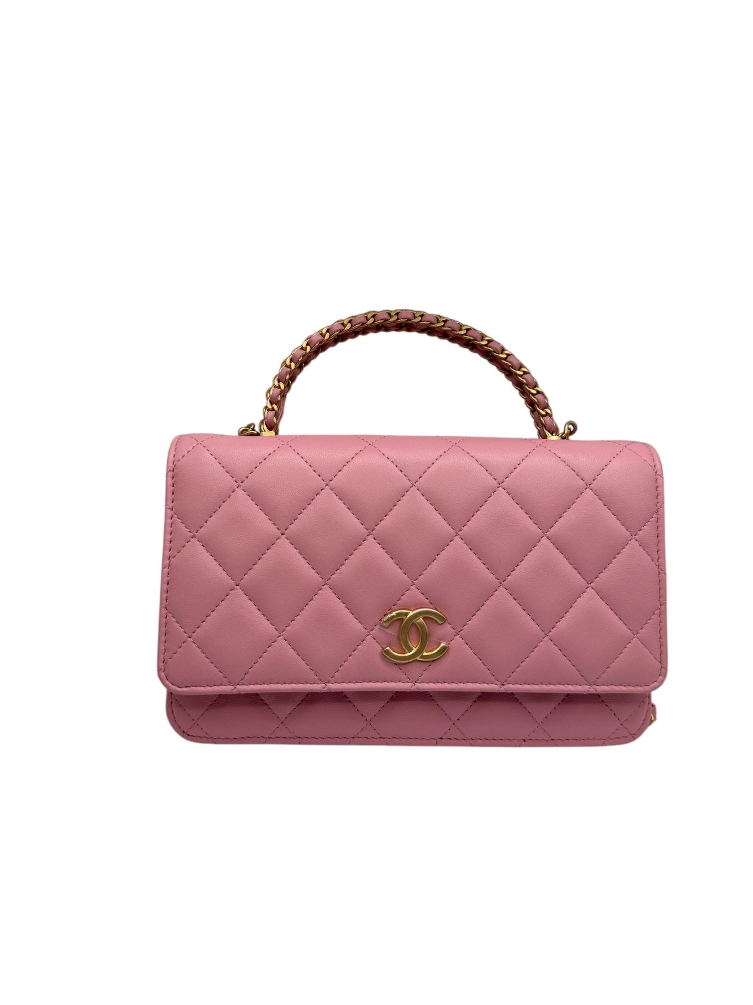 Cartera con cadena y piel de cordero color rosa CC de segunda mano