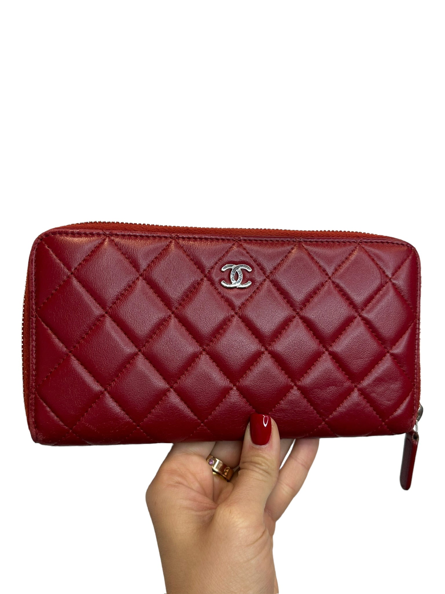 CHANEL - Cartera organizadora grande con cremallera y acolchado Caviar