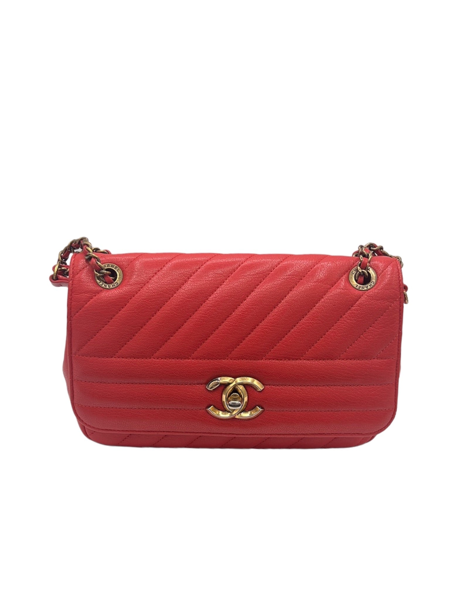 CHANEL - Bolso CC Flap Diagonal en color rojo