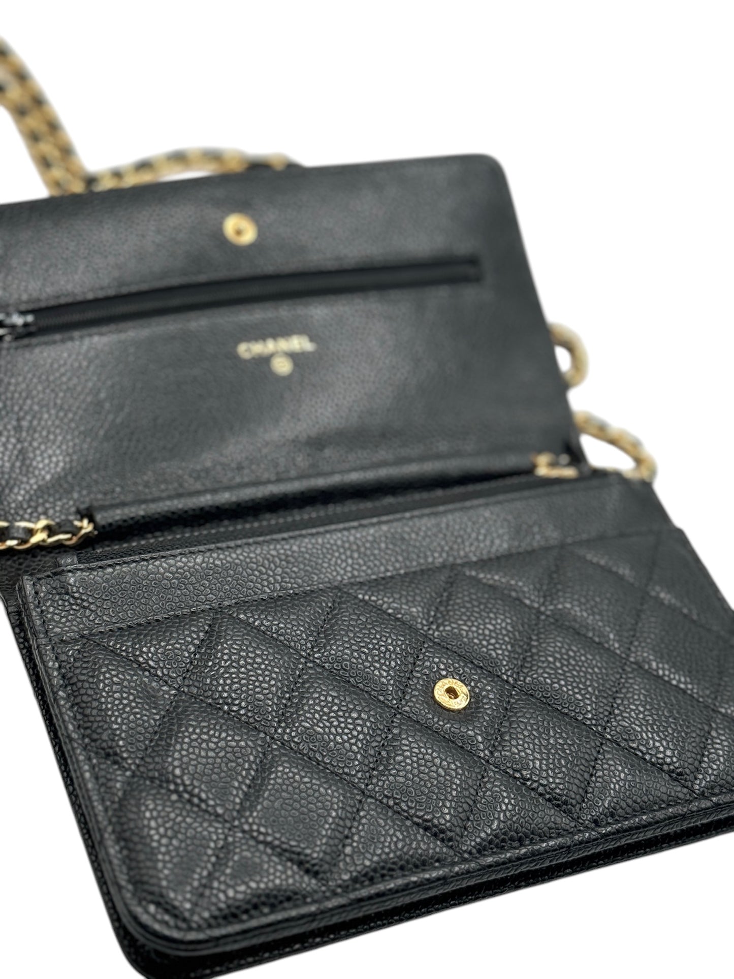 PRE-OWNED CC Black Caviar Wallet On Chain Crossbody Bag