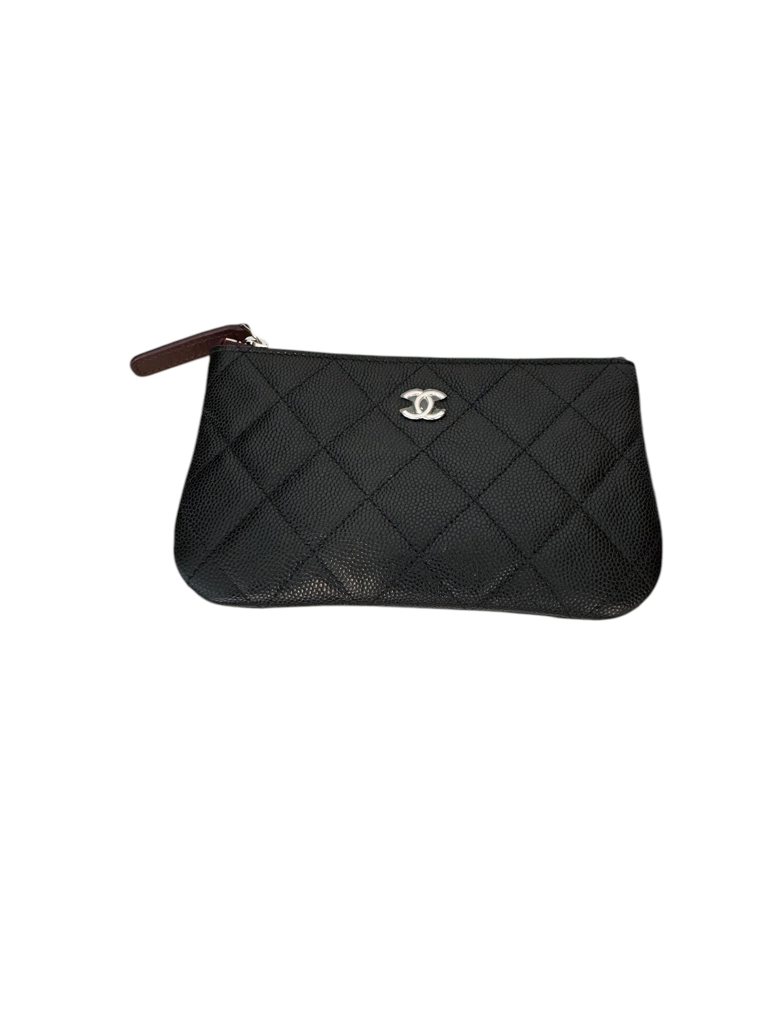 Estuche pequeño con cremallera clásico CC acolchado en color caviar negro de segunda mano