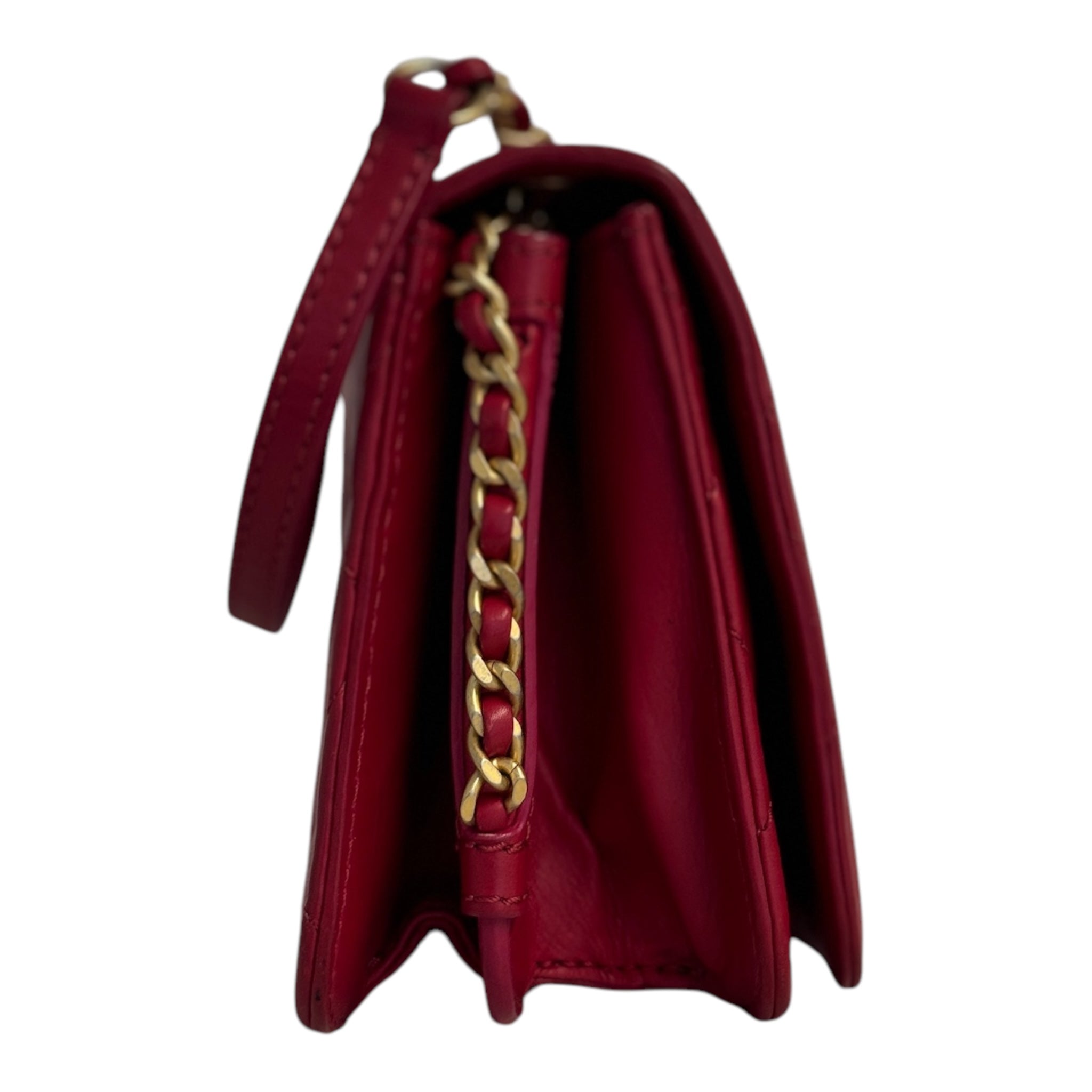 Bolso mini con solapa y cadena lateral de piel de cordero acolchada roja CC USADO