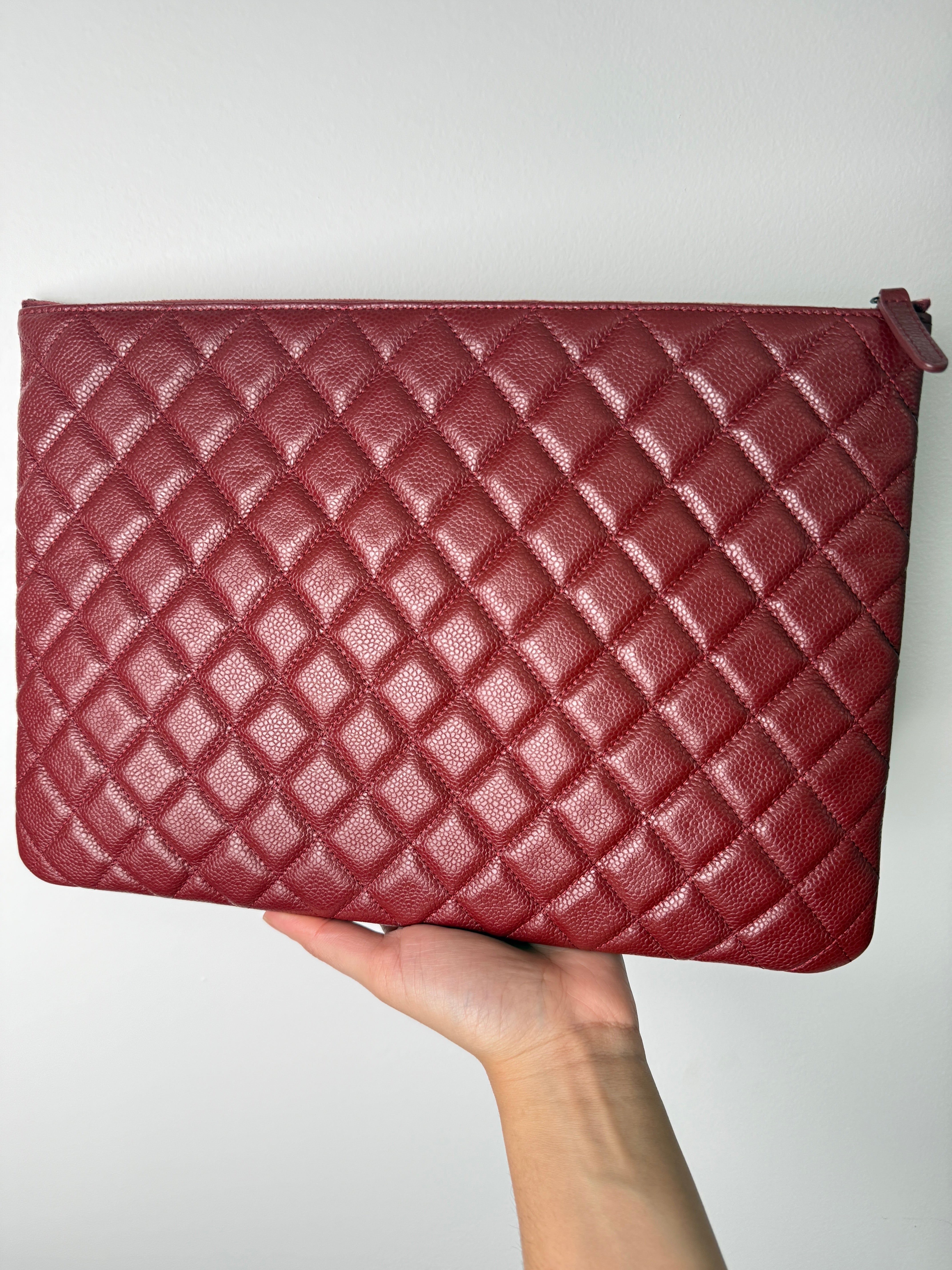 PRE-OWNED CC Chanel Red Quilted Leather O-Case Clutch Bag