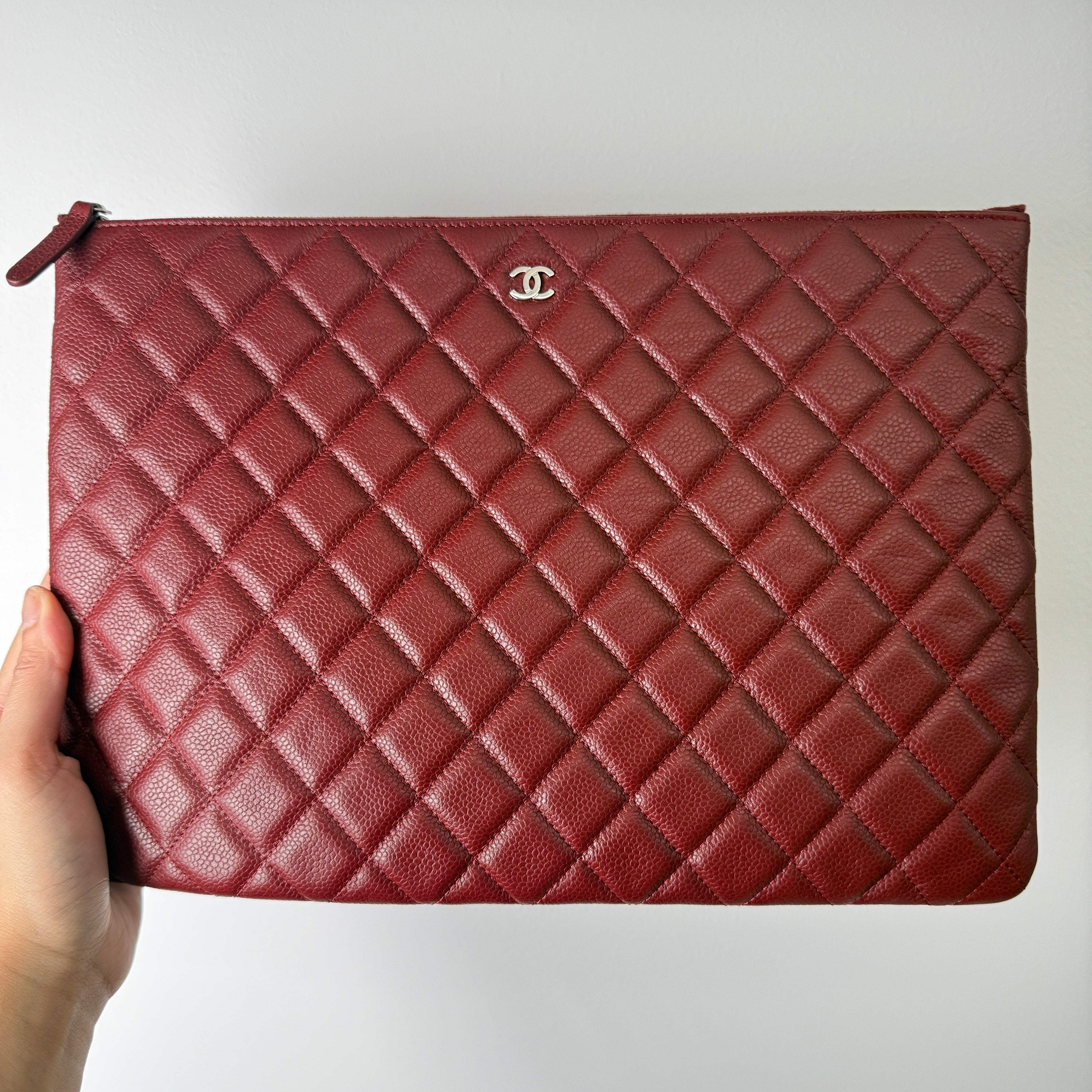 PRE-OWNED CC Chanel Red Quilted Leather O-Case Clutch Bag