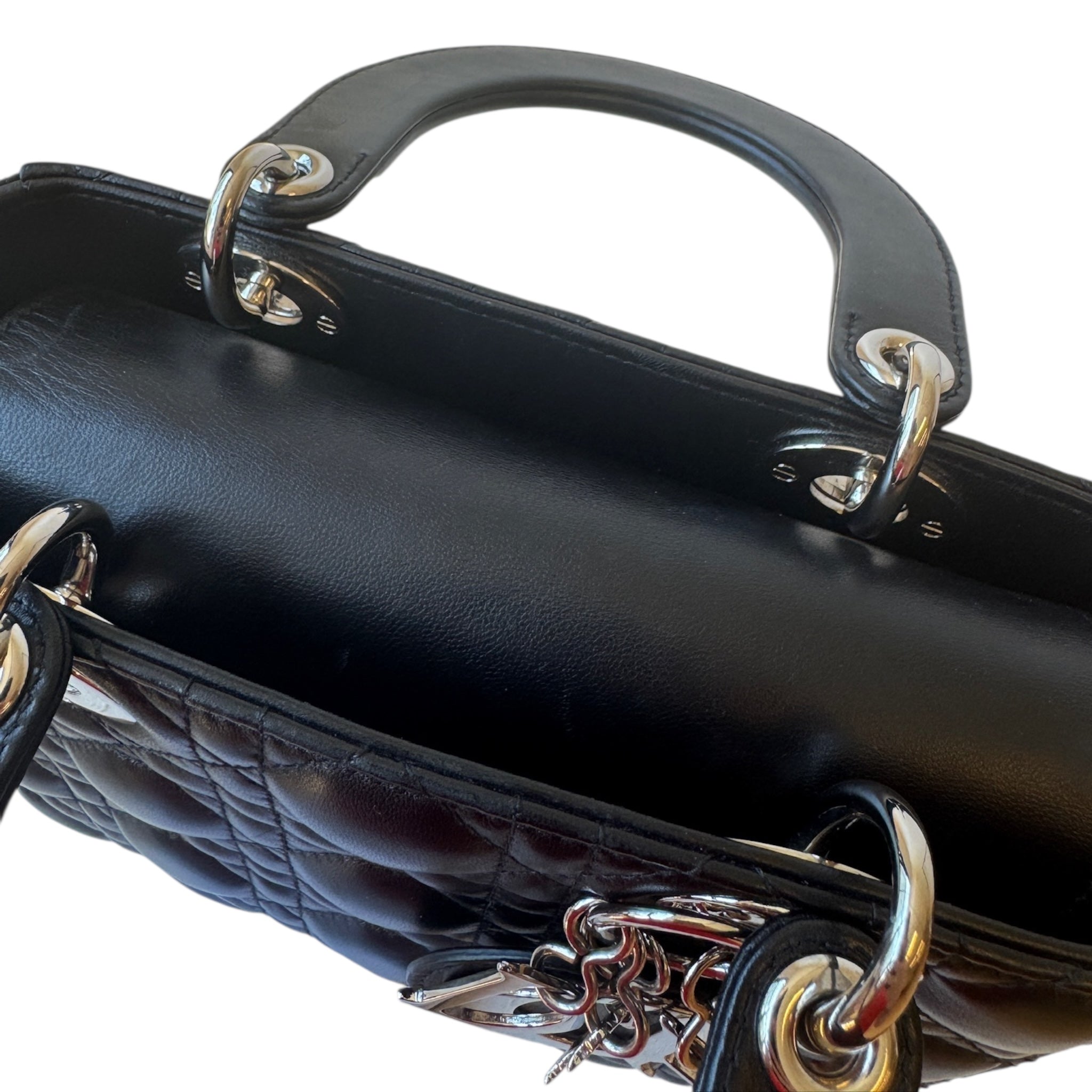 Bolso de hombro My Lady Dior Cannage acolchado y arrugado de charol USADO
