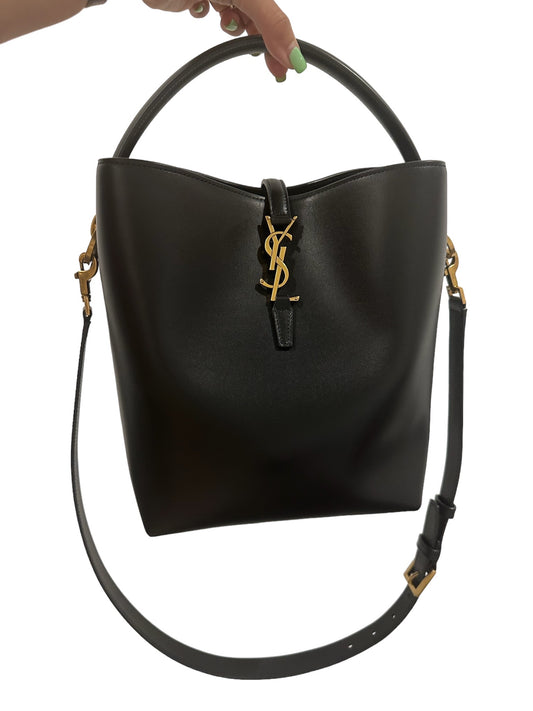 SAINT LAURENT - Black Smooth Leather Bucket Bag