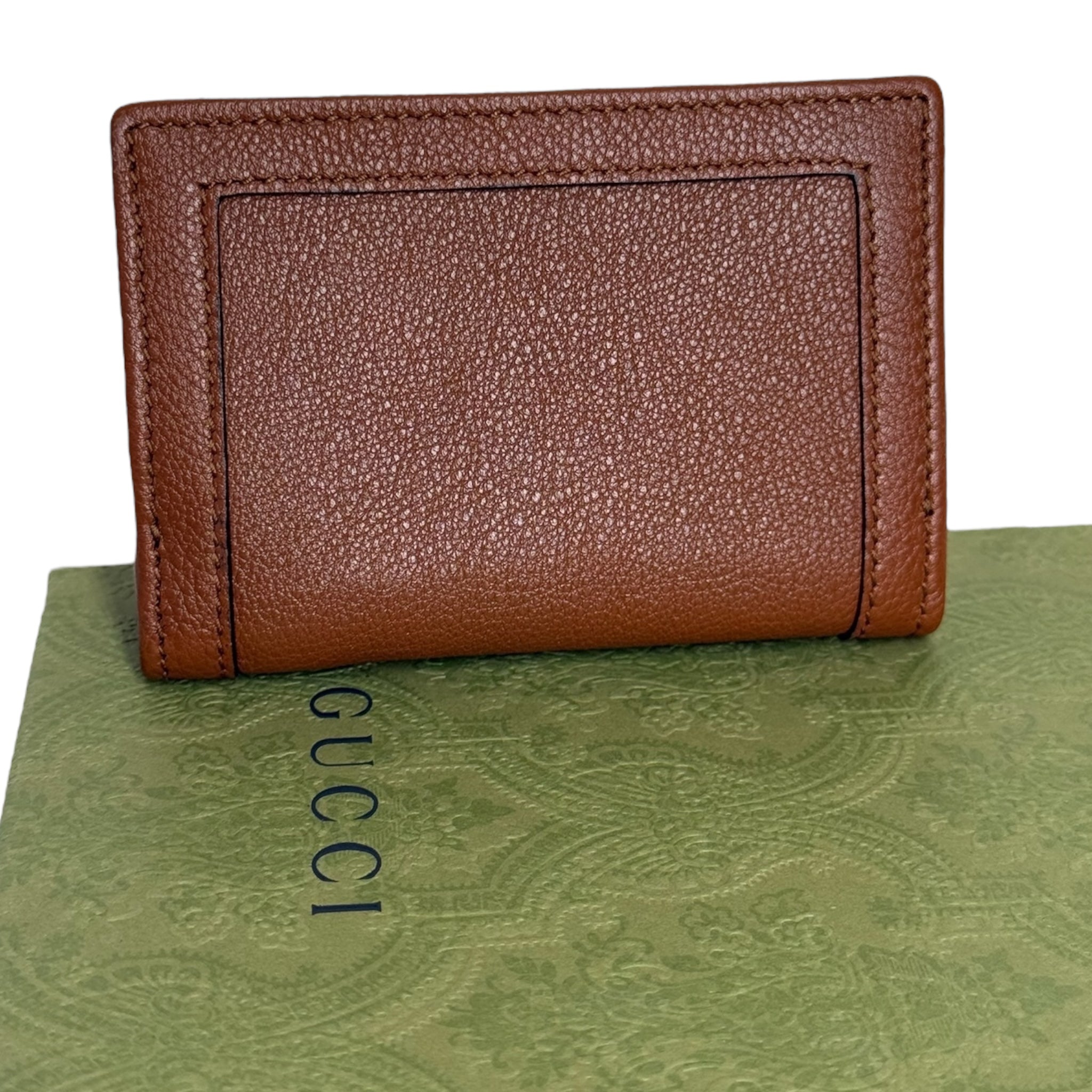Cartera triple plegable de cuero marrón bambú GG Diana de segunda mano