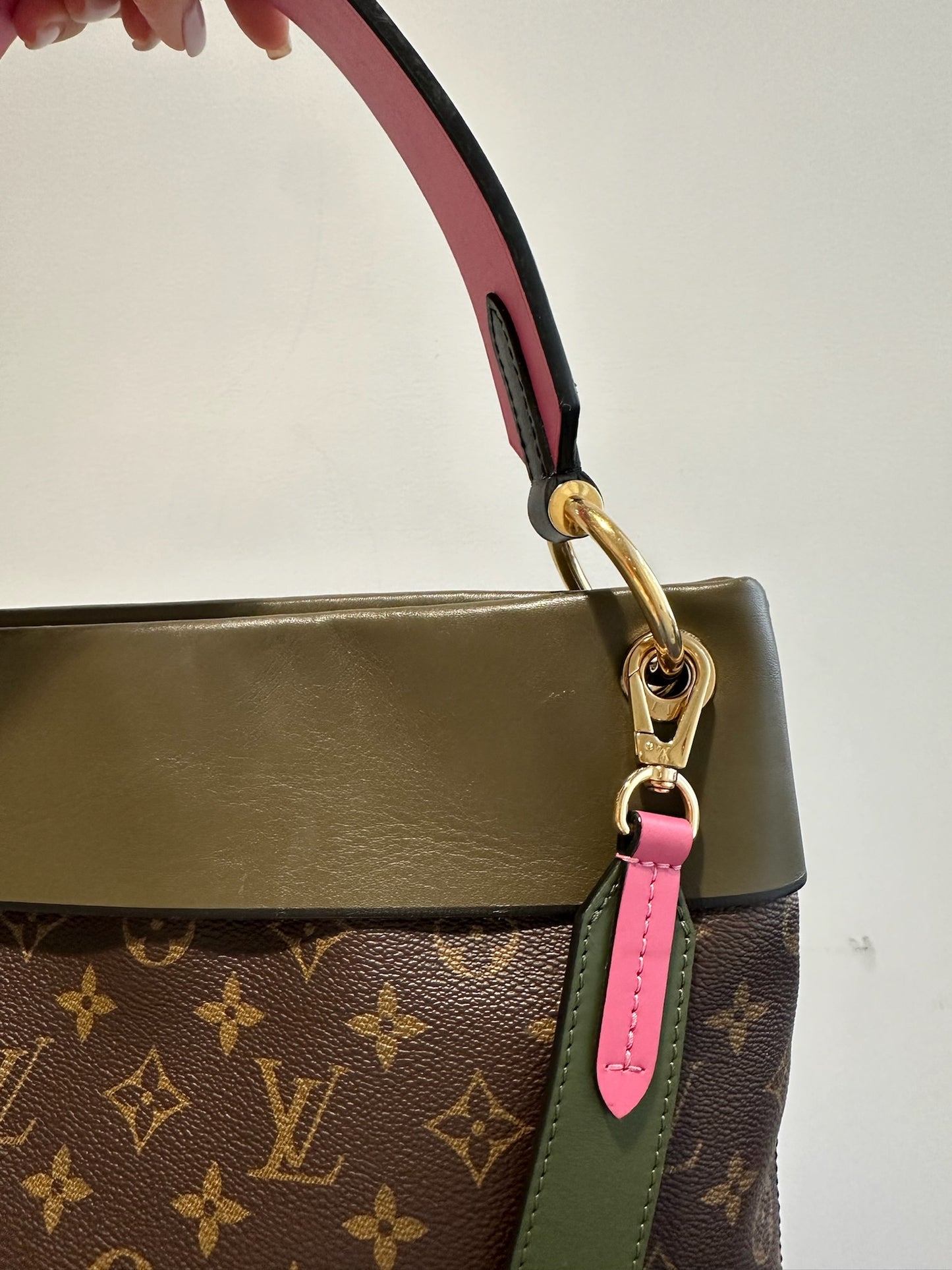 LOUIS VUITTON - Khaki Monogram Canvas Tuileries Besace Crossbody Bag