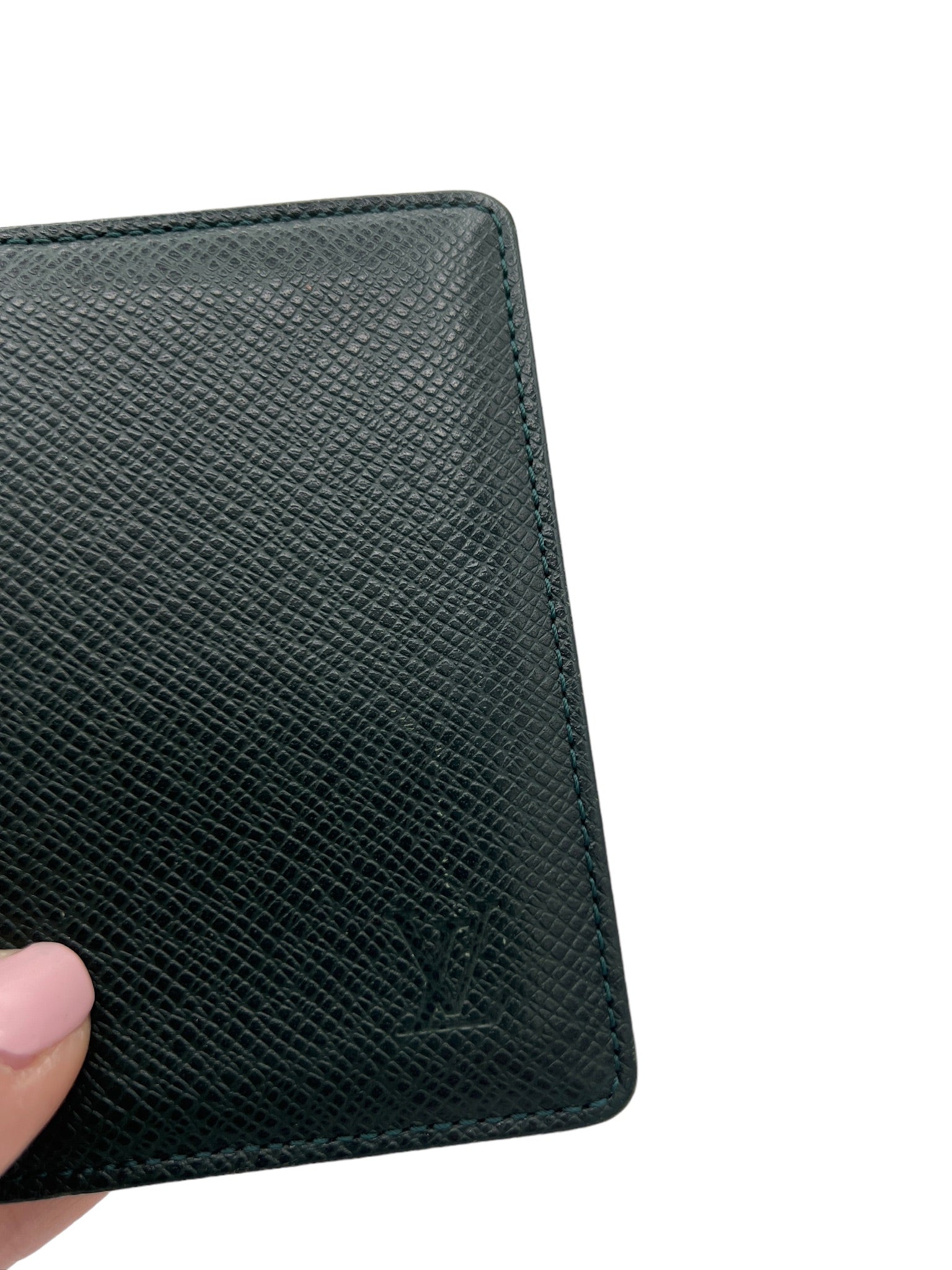 LOUIS VUITTON - Organizador de Poshe Taiga Tarjetero