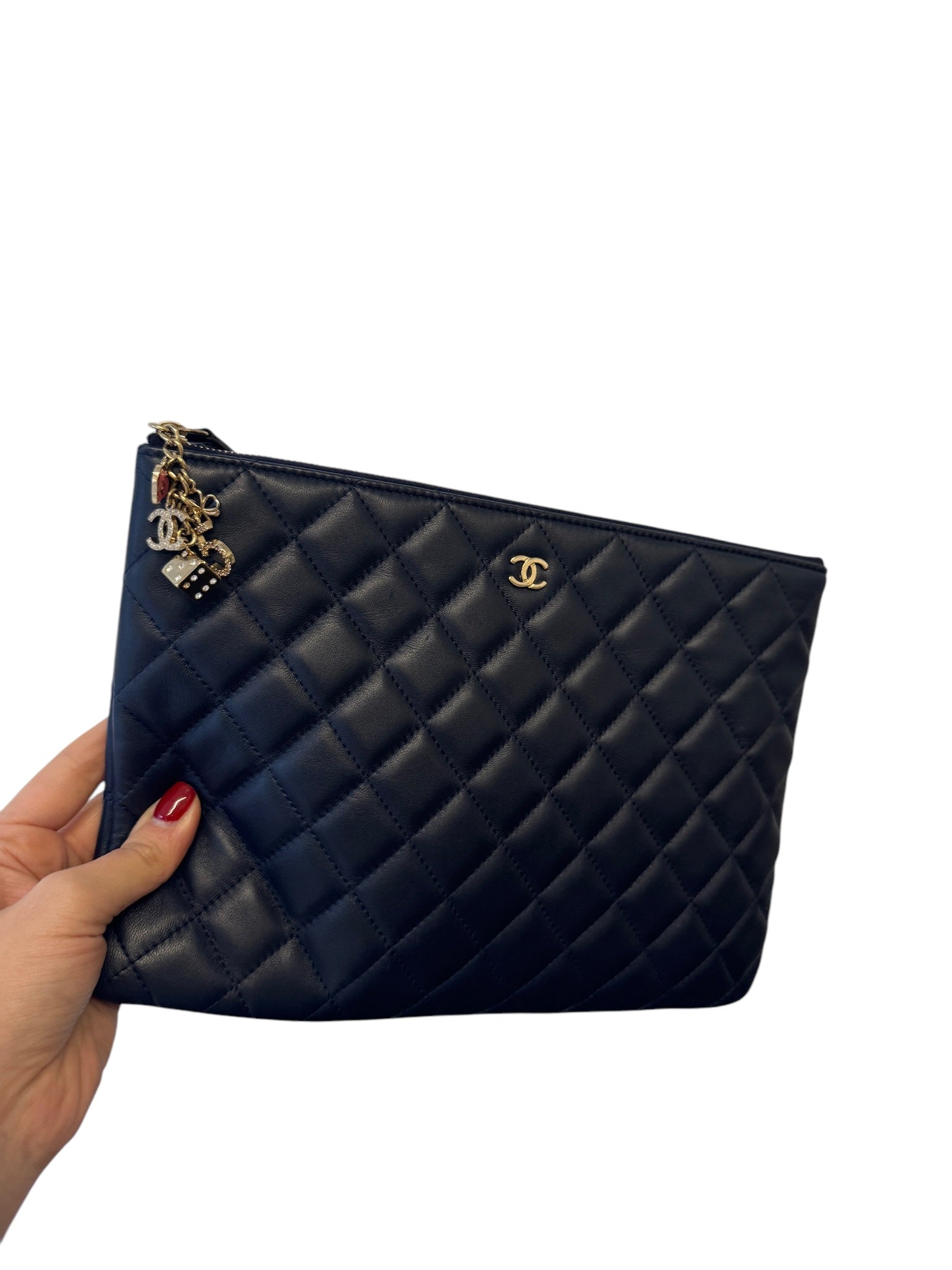 Cartera de mano Casino O-Case mediana de piel de cordero acolchada CC Navy de segunda mano