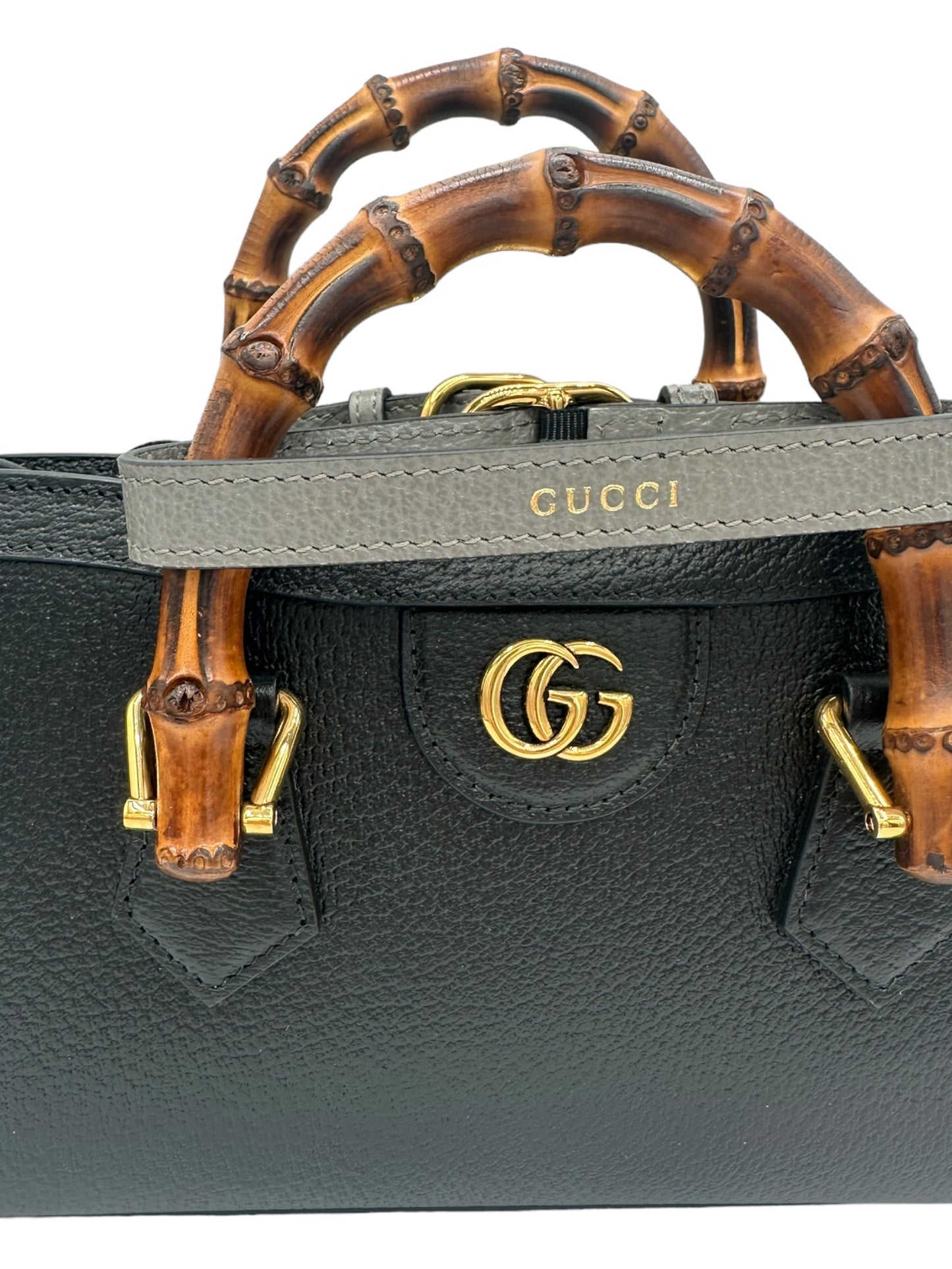 GUCCI - Black Leather Small Diana Shoulder Bag