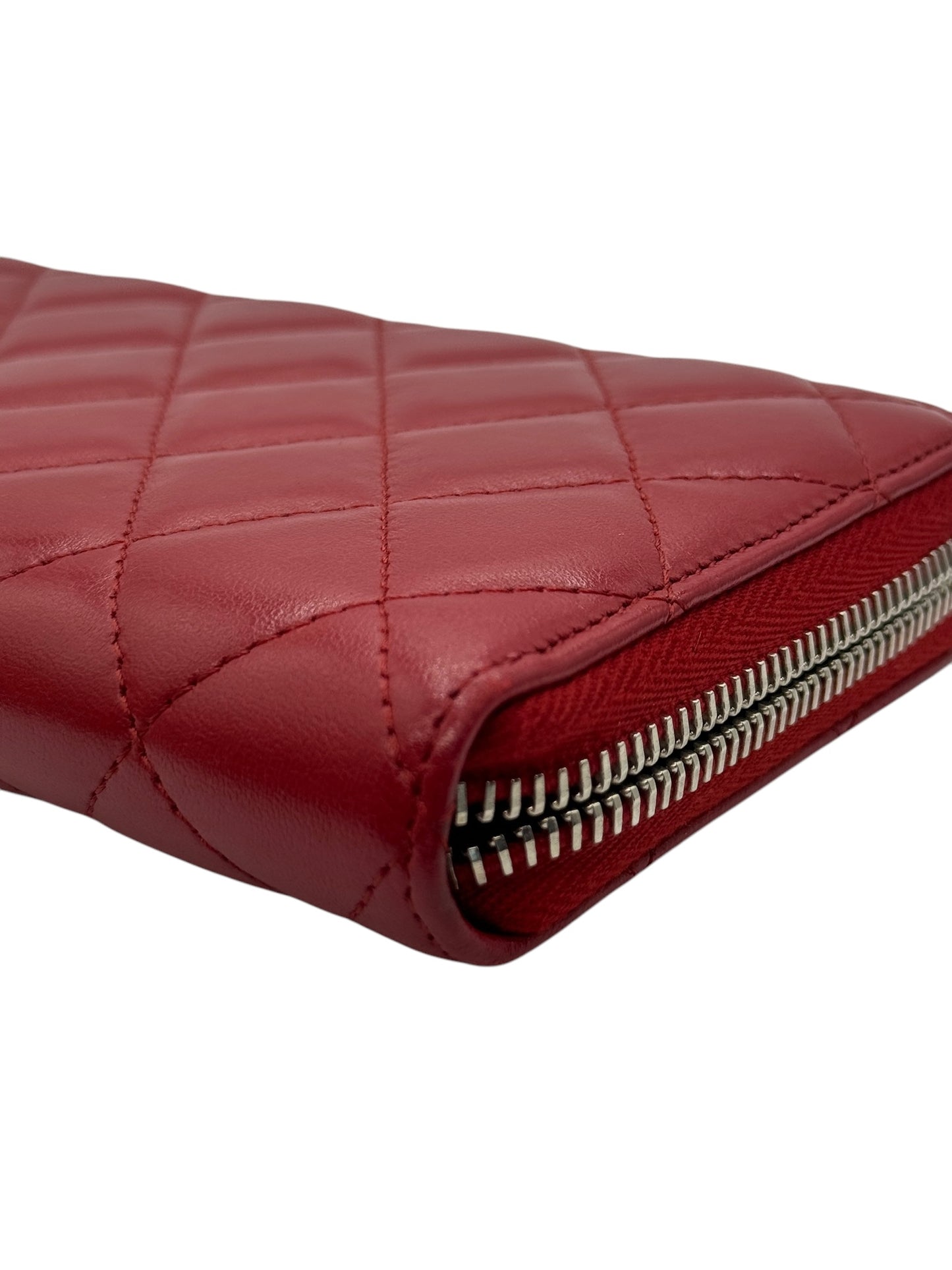 PRE-OWNED CC Red Quilted Lambskin Zip Around Wallet