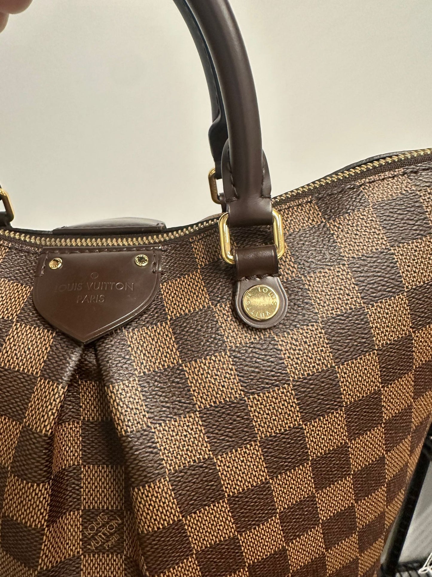 LOUIS VUITTON - Damier Ebene Sienna Handbag