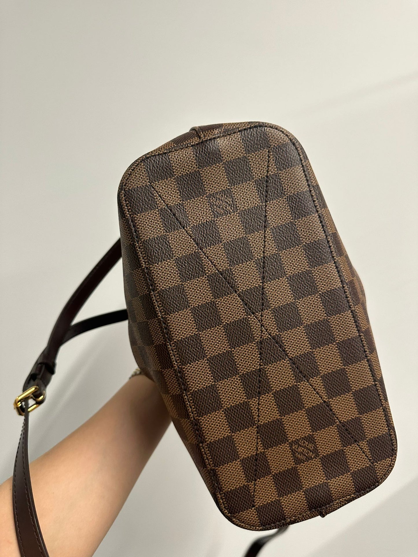 LOUIS VUITTON - Damier Ebene Sienna Handbag