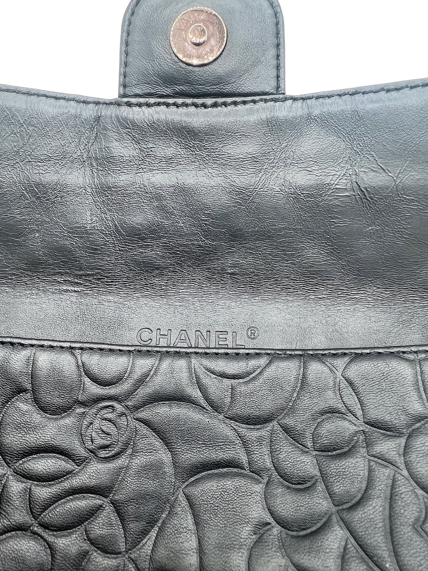 CHANEL - Camellia Black Rose Quilted WOC