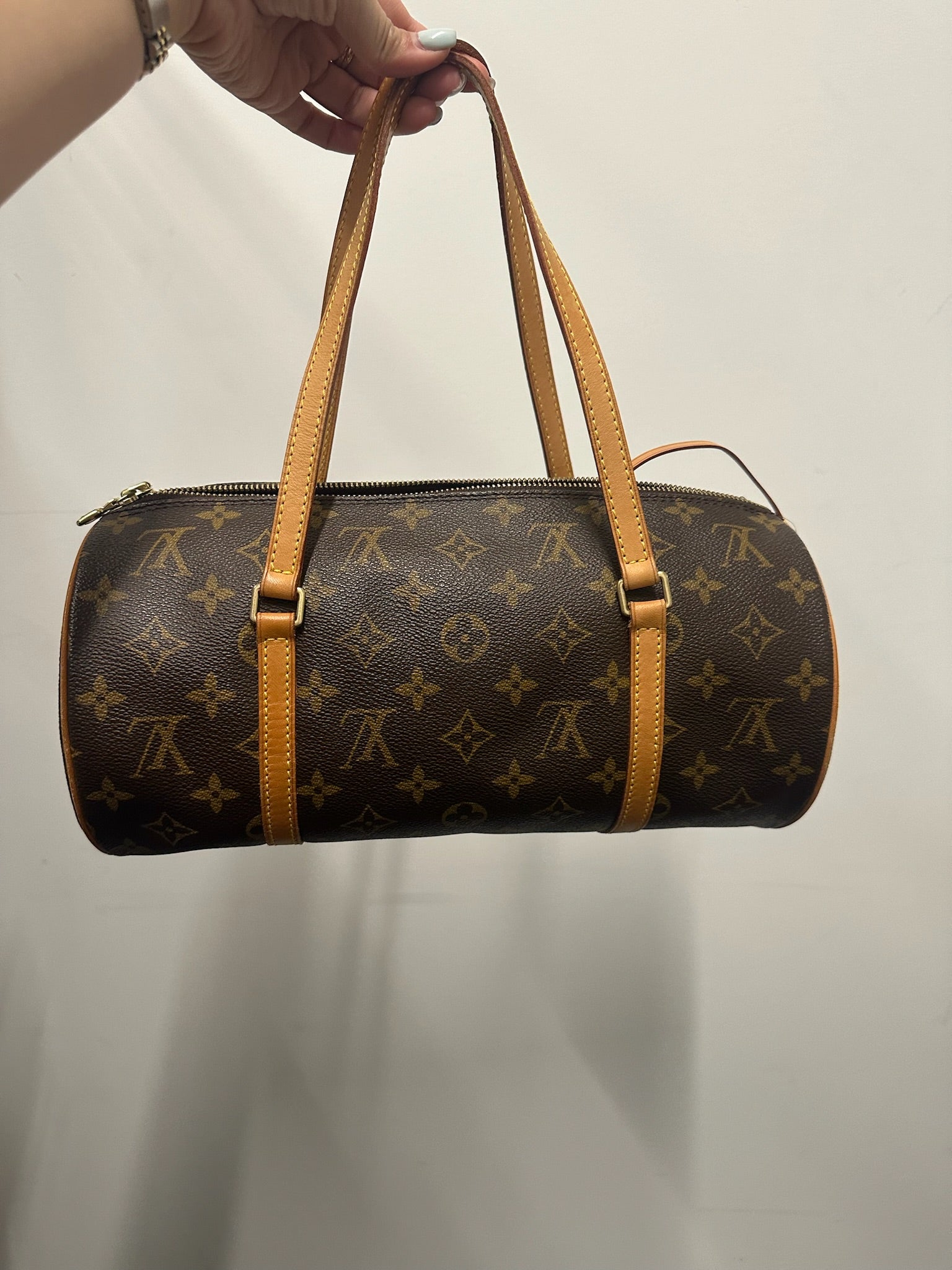 LOUIS VUITTON - Bolso Papillon 30 de lona con monograma