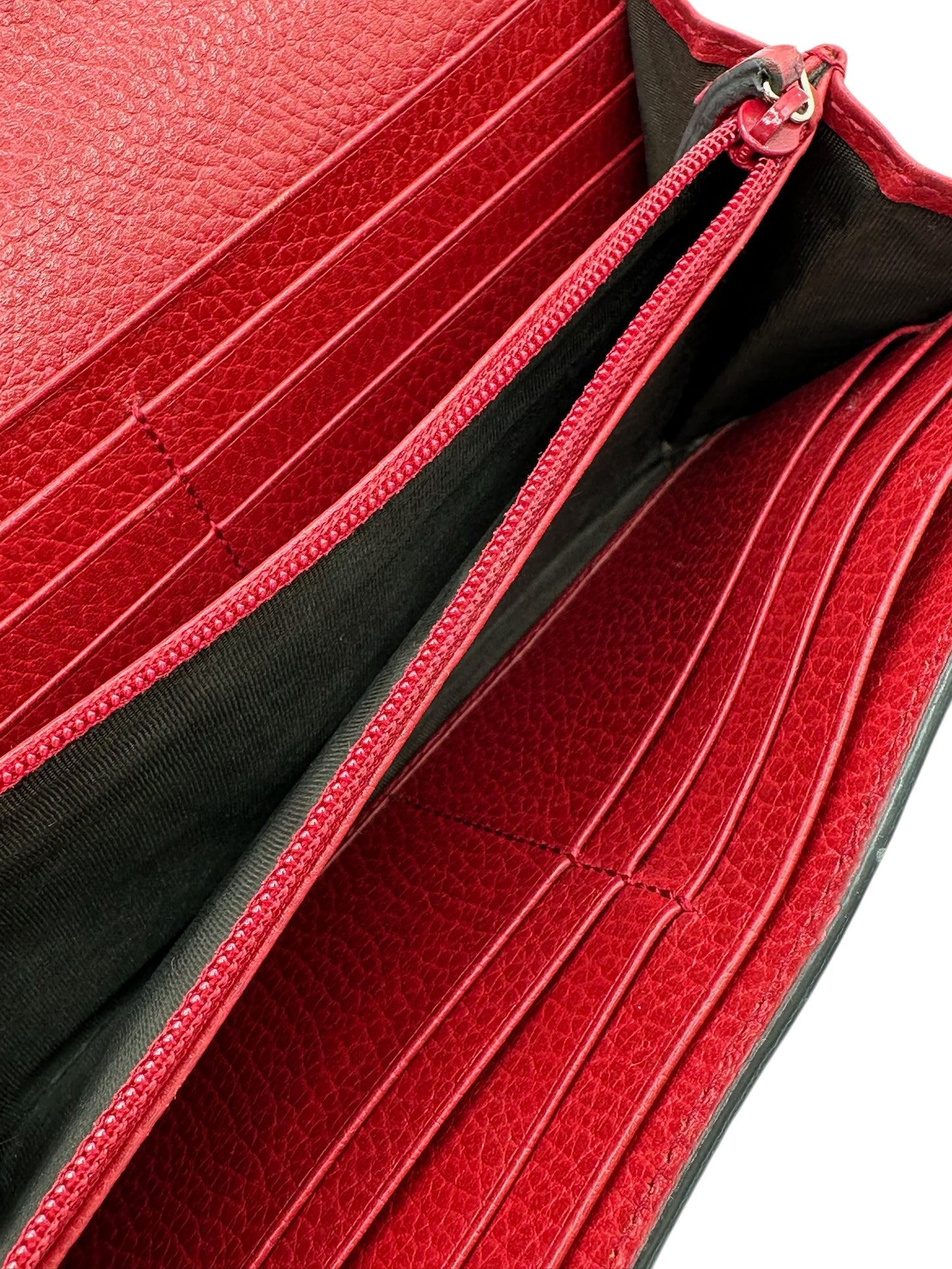 GUCCI - Cartera continental entrelazada de piel roja